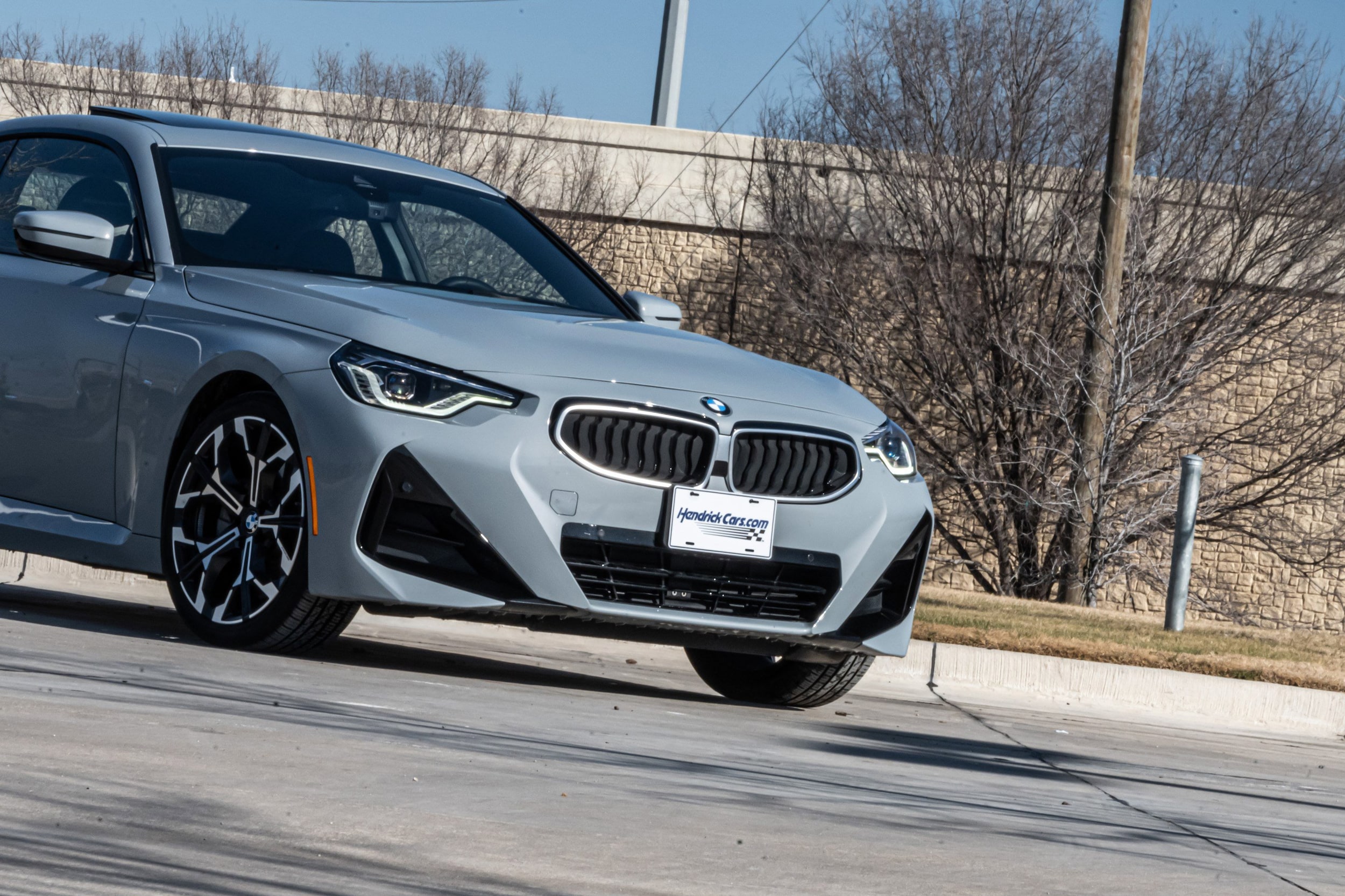 2025 BMW 2 Series 230i xDrive photo 4