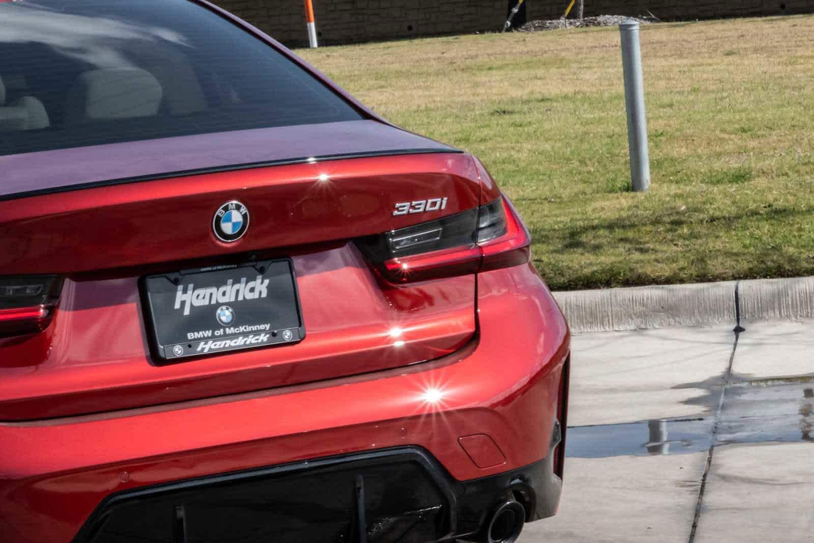 2026 BMW 3 Series 330i photo 3