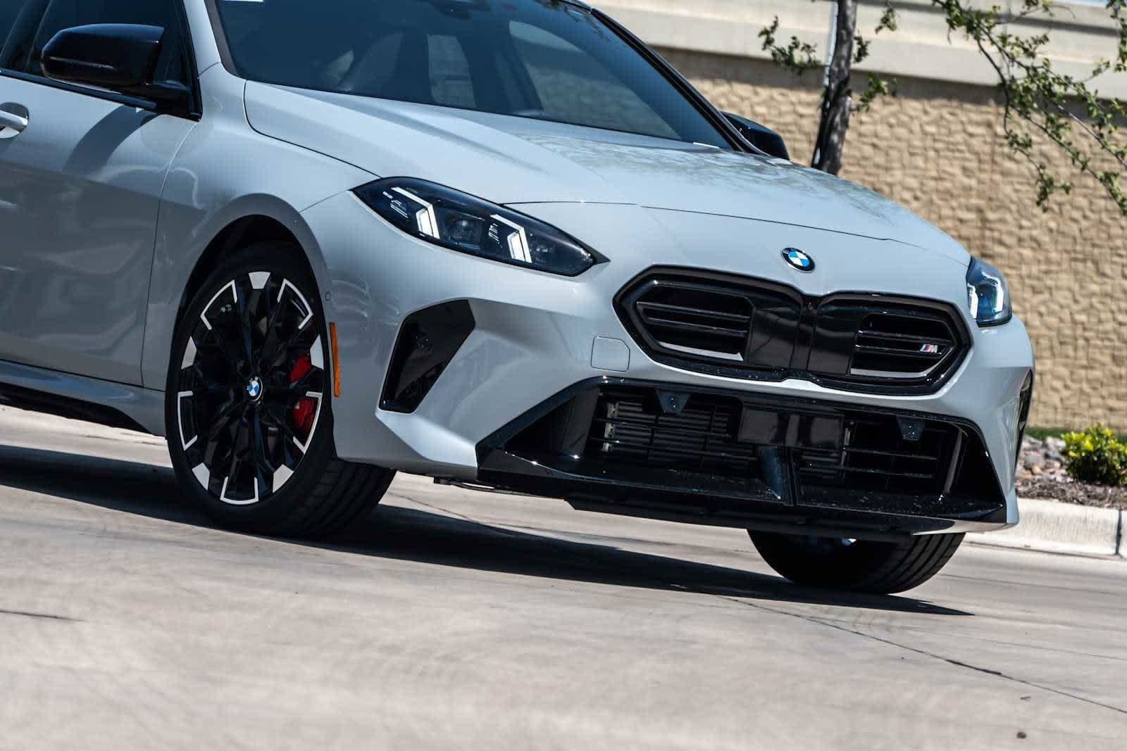 2025 BMW 2 Series M235 xDrive Gran Coupe photo 2