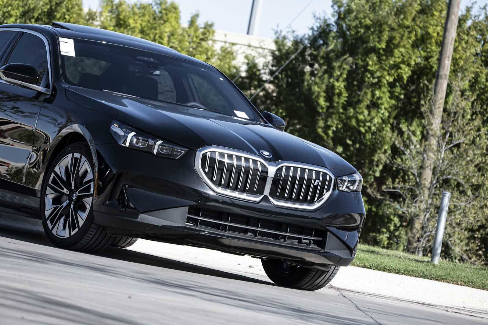 2026 BMW i5 eDrive40 photo 2