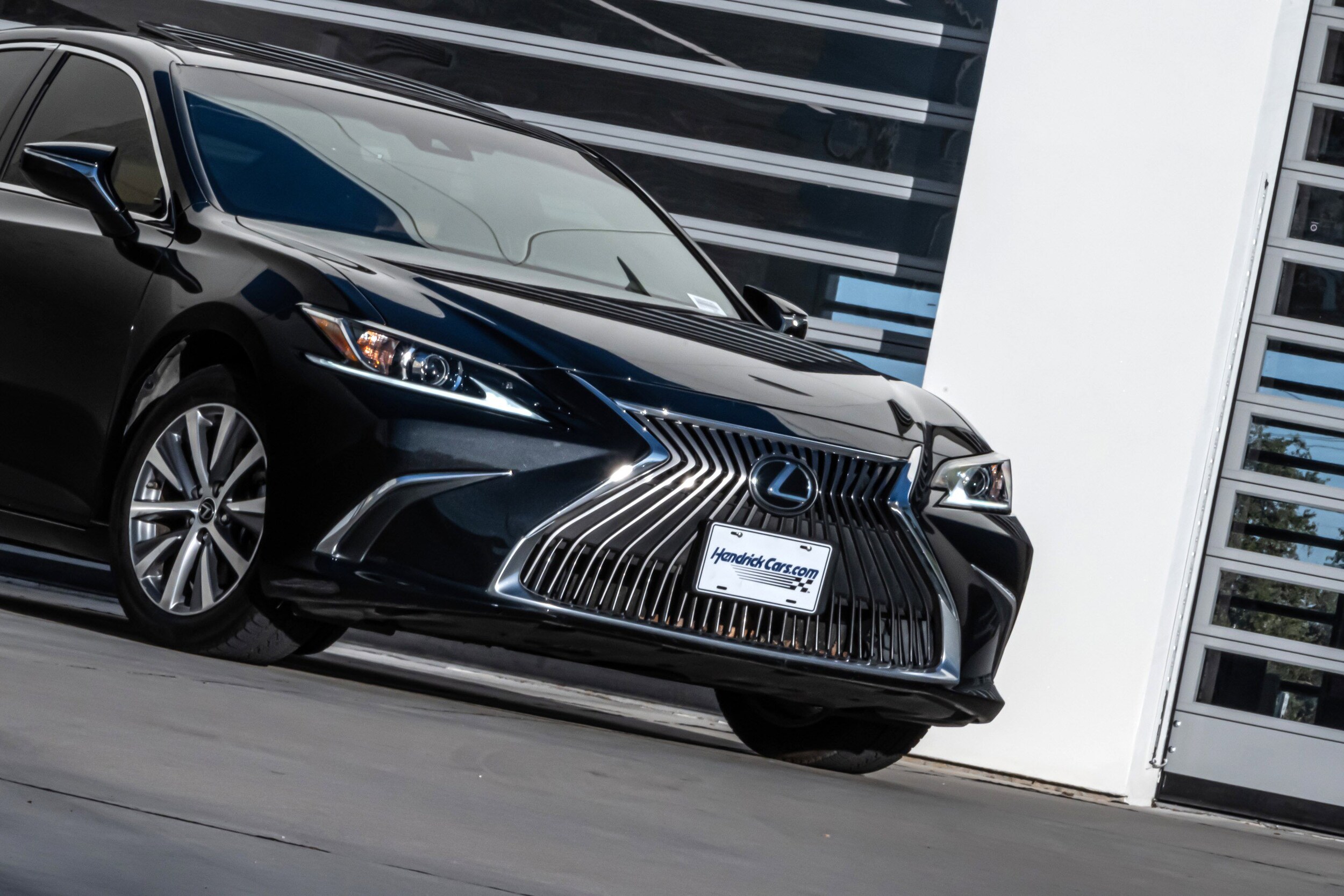 2021 Lexus ES 350 photo 3