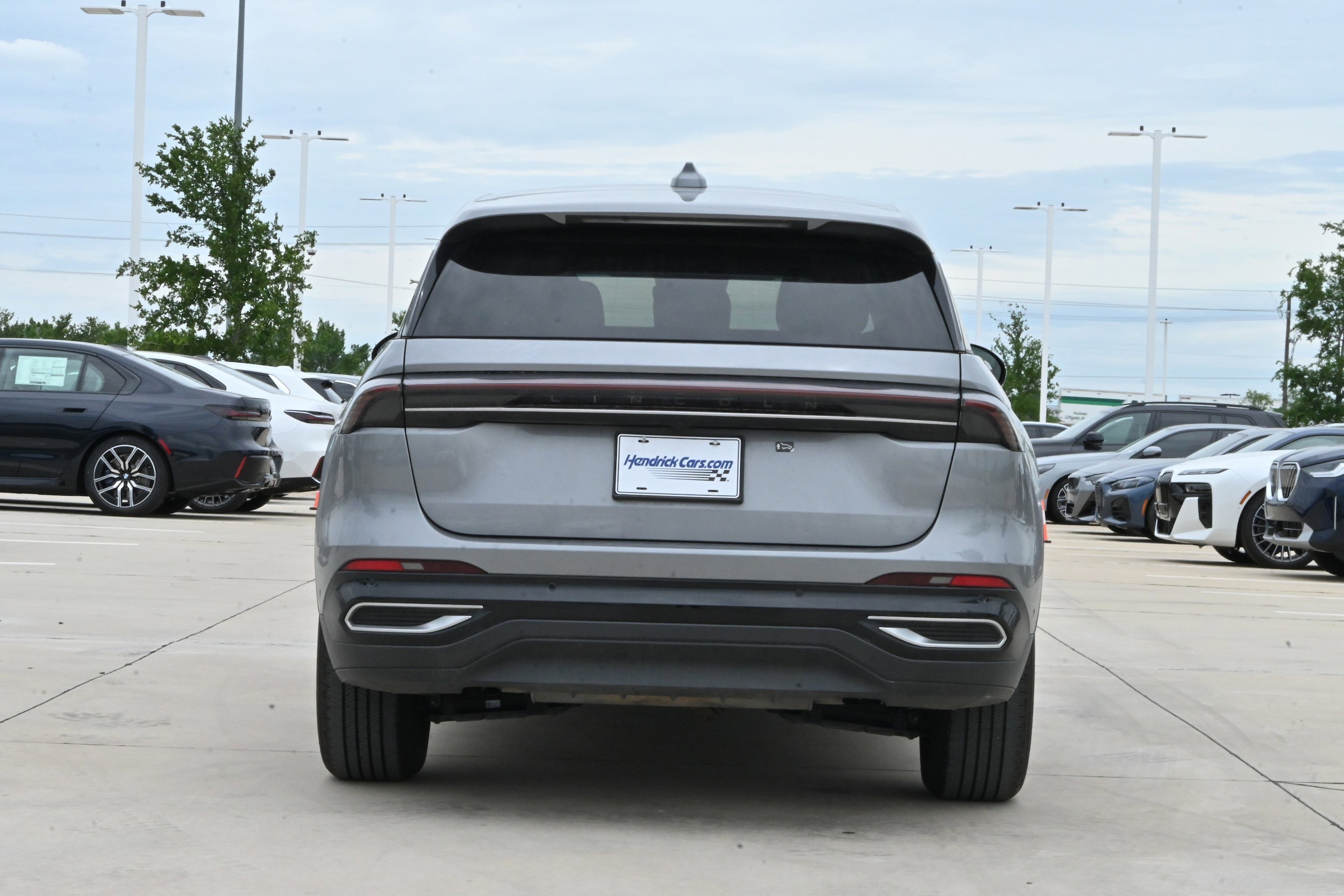 2024 Lincoln Nautilus Premiere AWD photo 6
