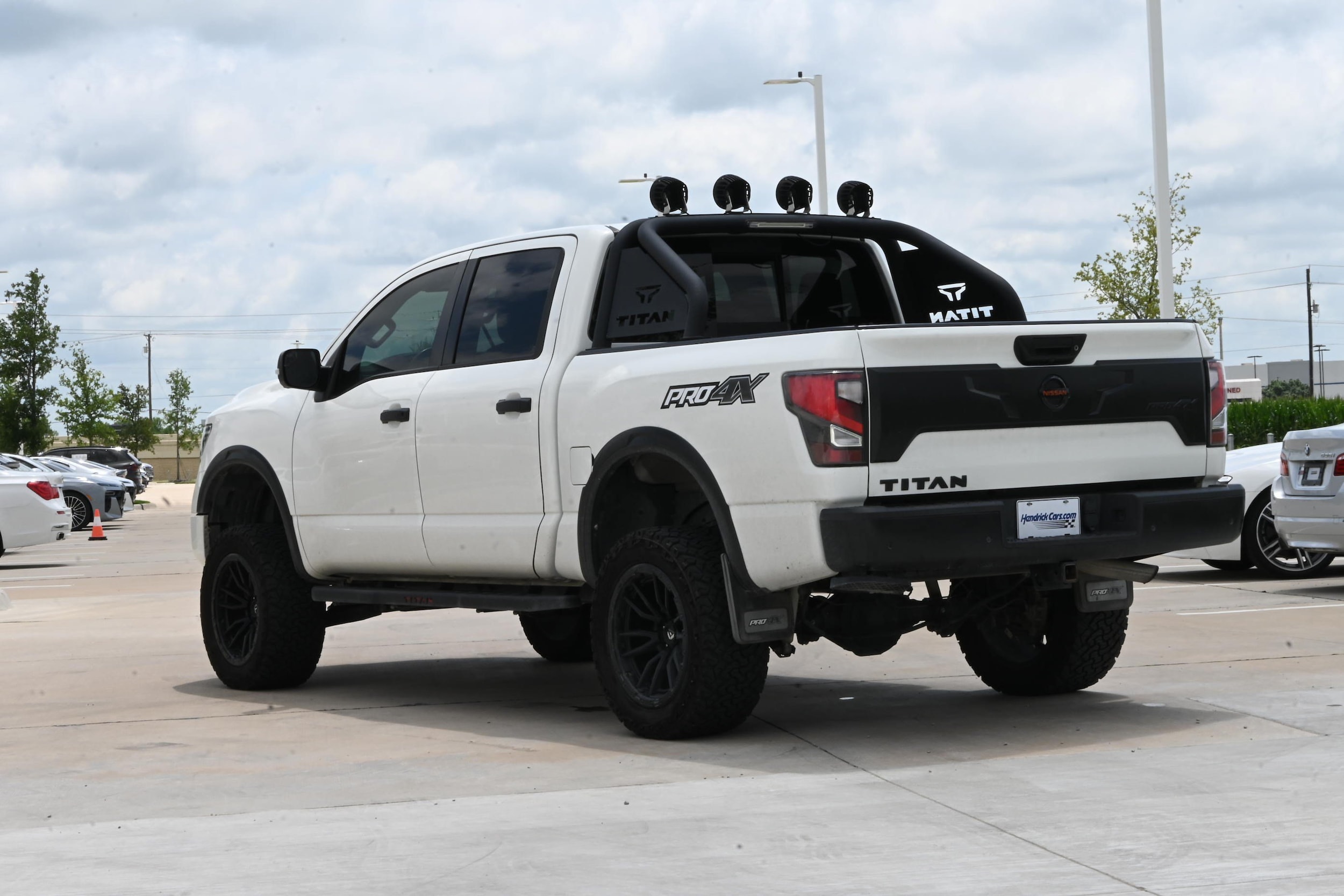 Nissan Titan PRO-4X 4x4 Crew Cab