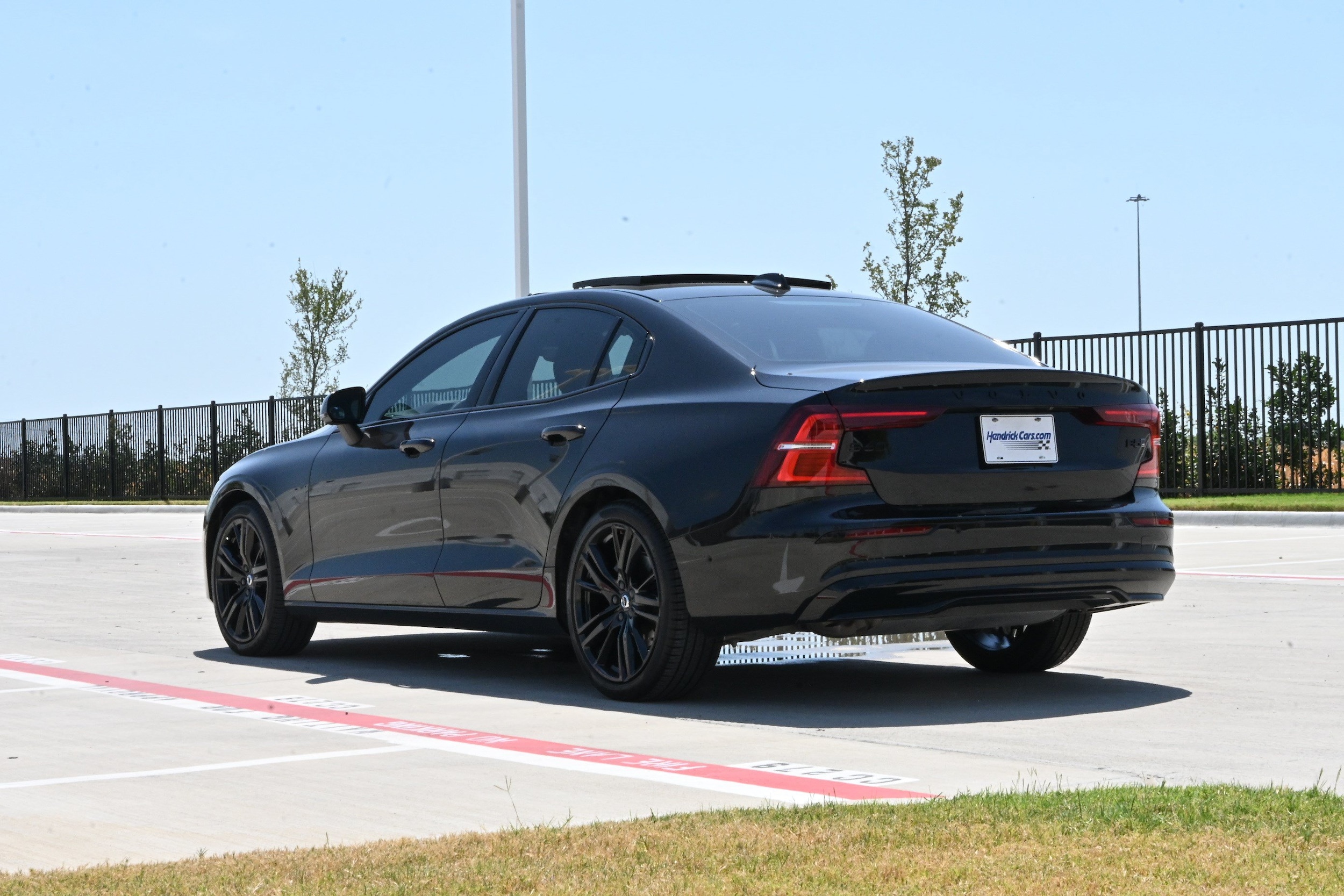 Volvo S60 B5 AWD Plus Black Edition