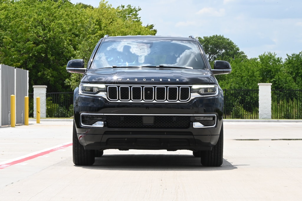 Used 2023 Jeep Wagoneer 4x4 SUV