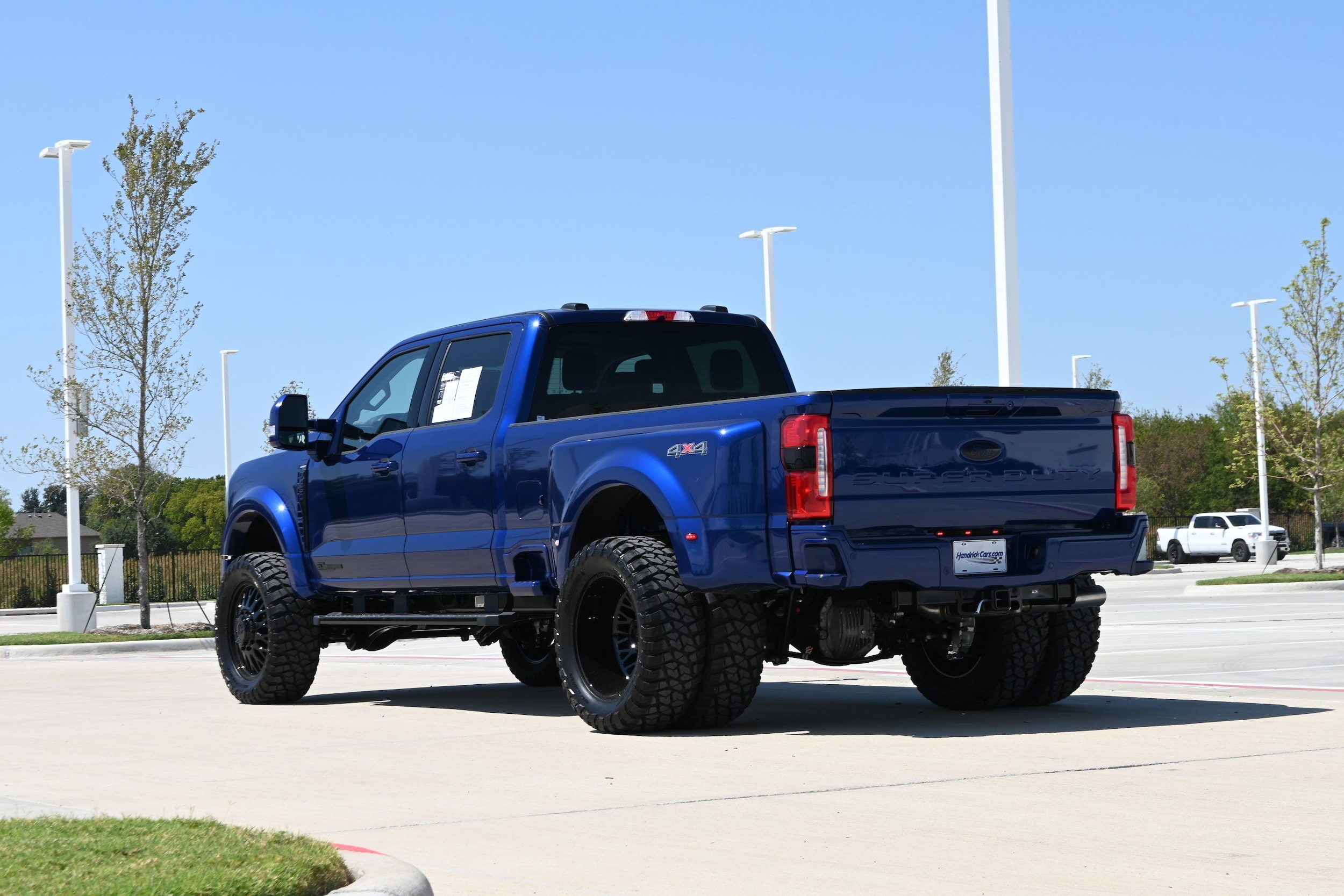 2026 Ford Super Duty F-450 DRW LARIAT