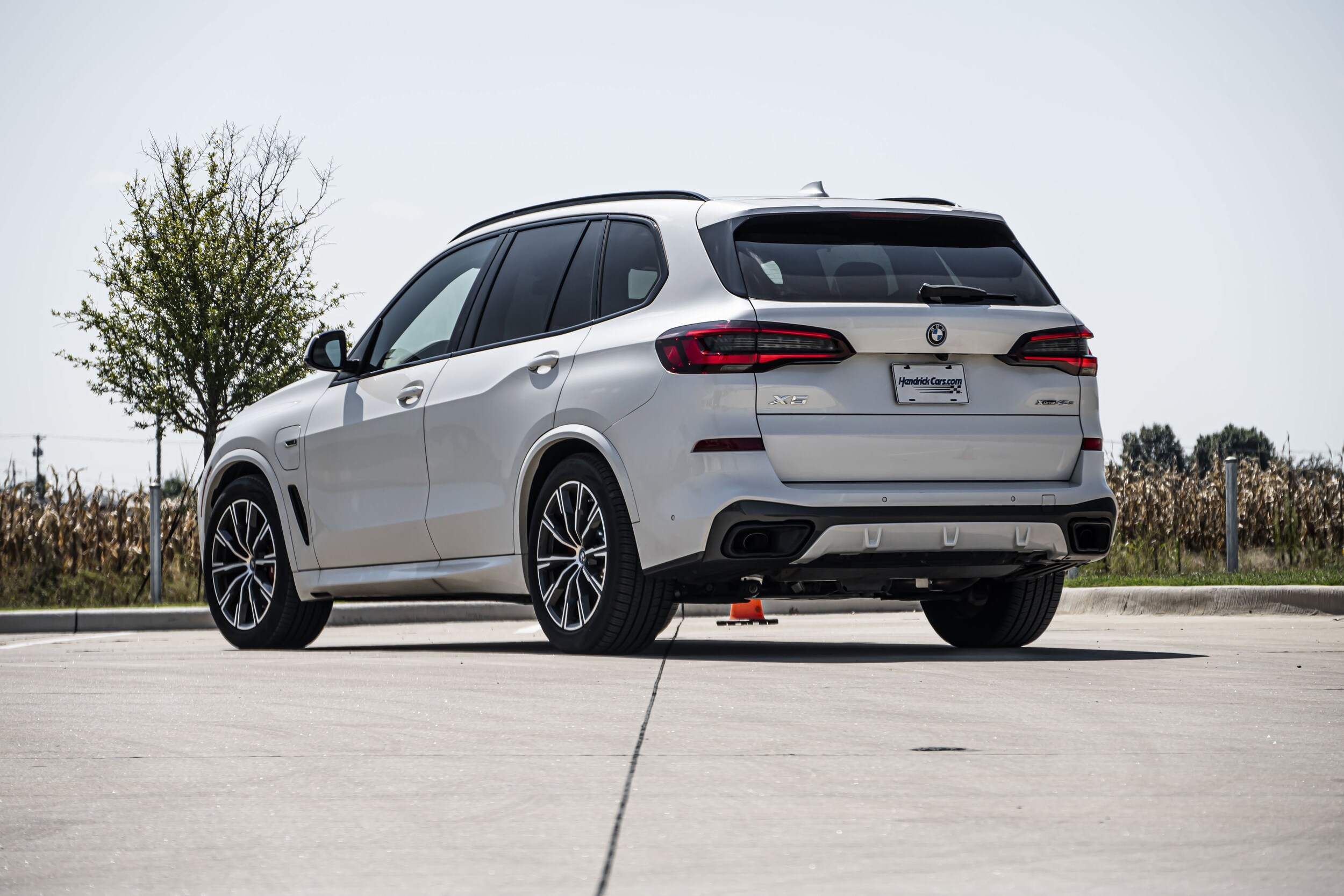 2022 Bmw X5 xDrive45e photo 2
