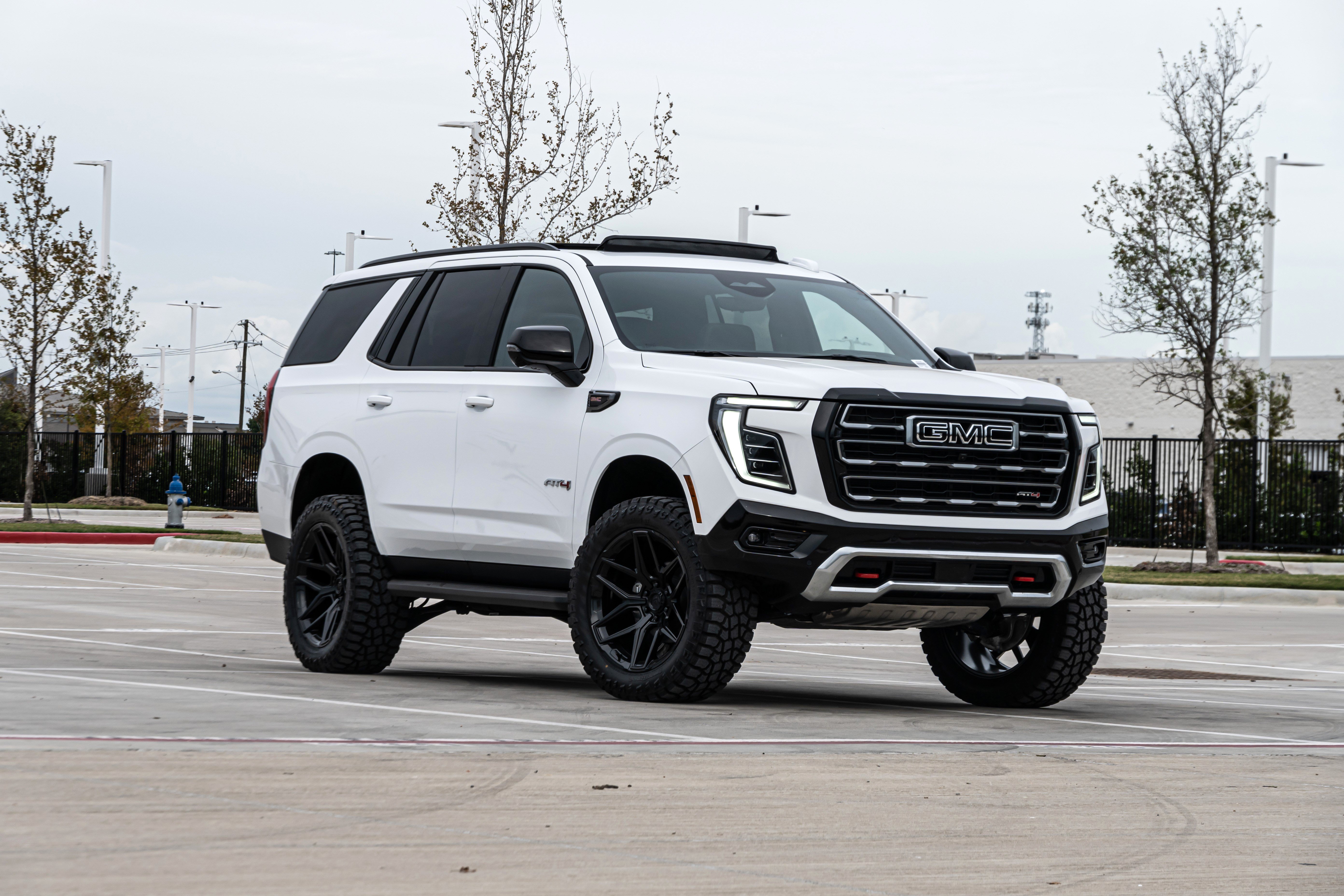 Used 2027 GMC Yukon AT4 4WD SUV