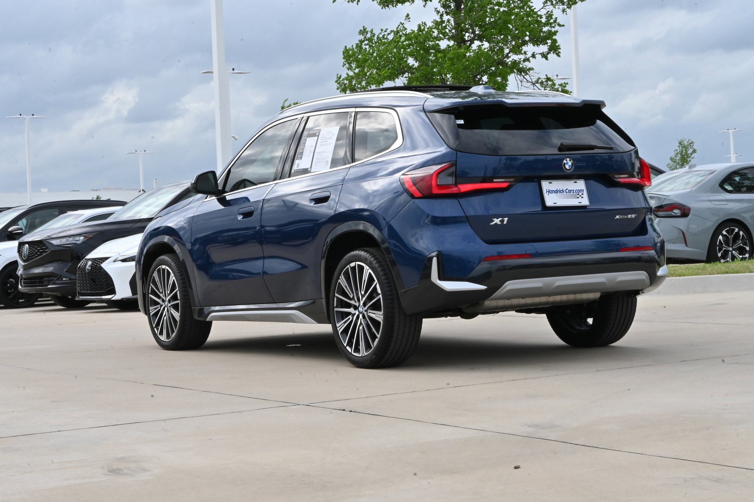 2025 BMW X1 xDrive28i photo 6