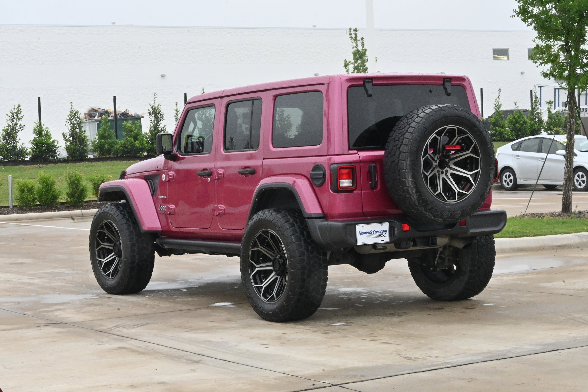2022 Jeep Wrangler Unlimited Sahara 4x4 photo 5