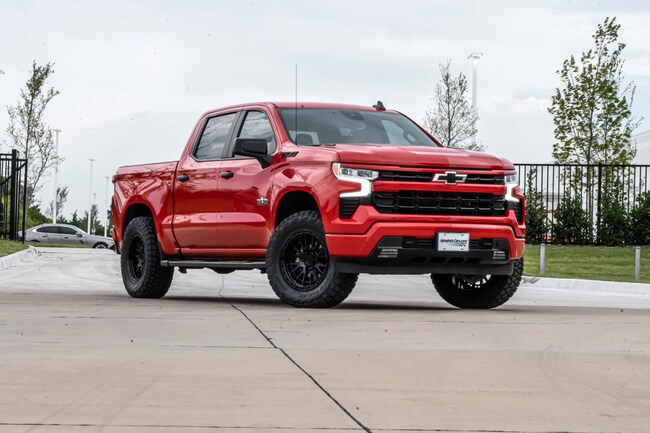2023 Chevrolet Silverado 1500 RST 4WD Crew Cab Pickup