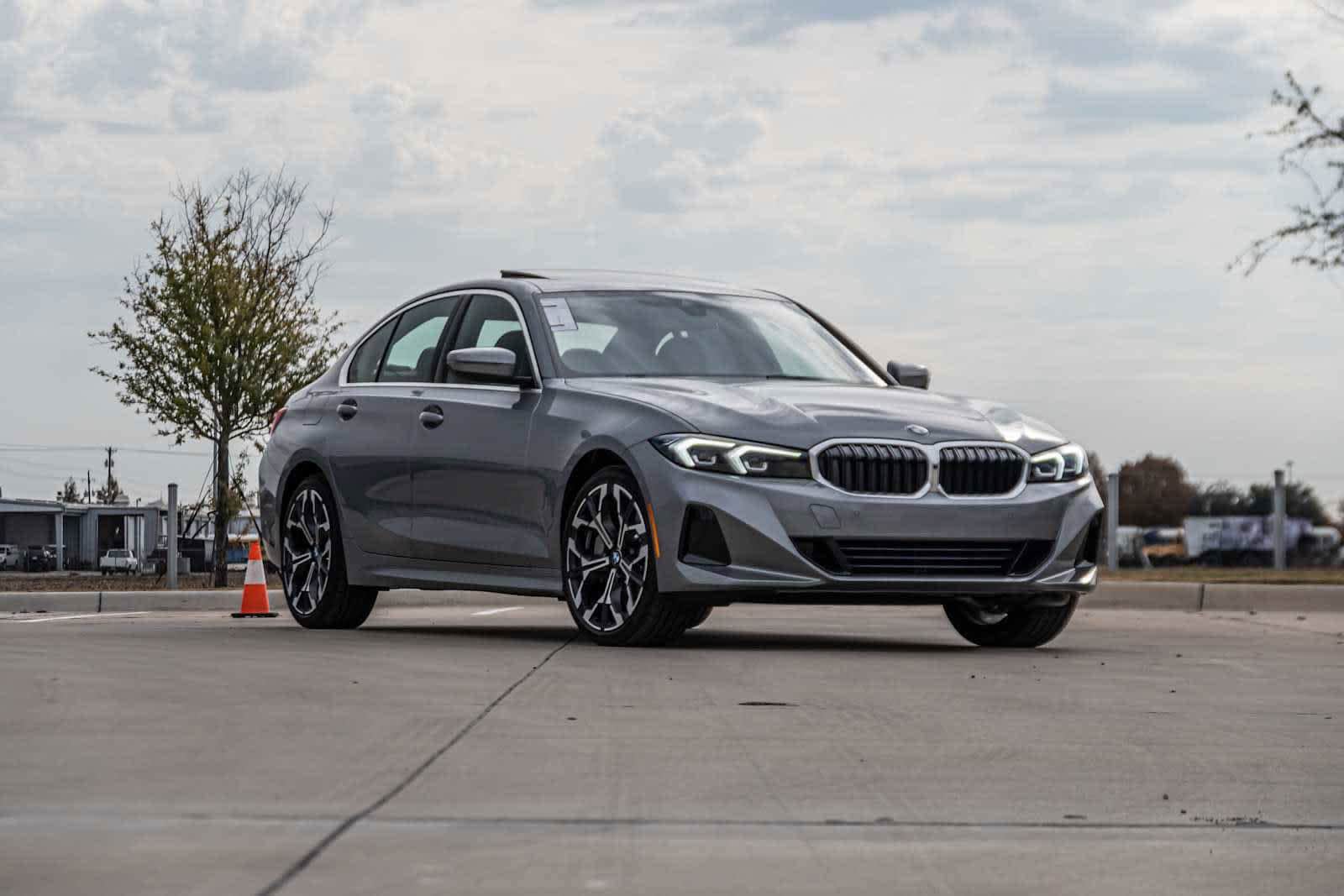 2026 BMW 3 Series 330i Sedan's photo