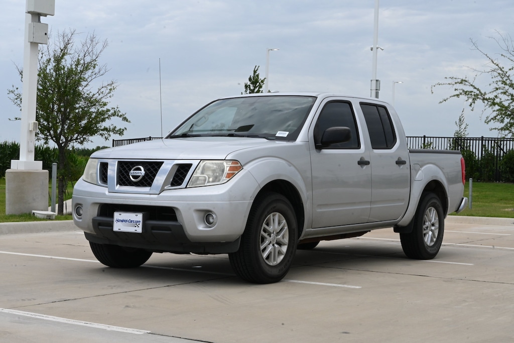 Used 2014 Nissan Frontier SV Crew Cab Pickup