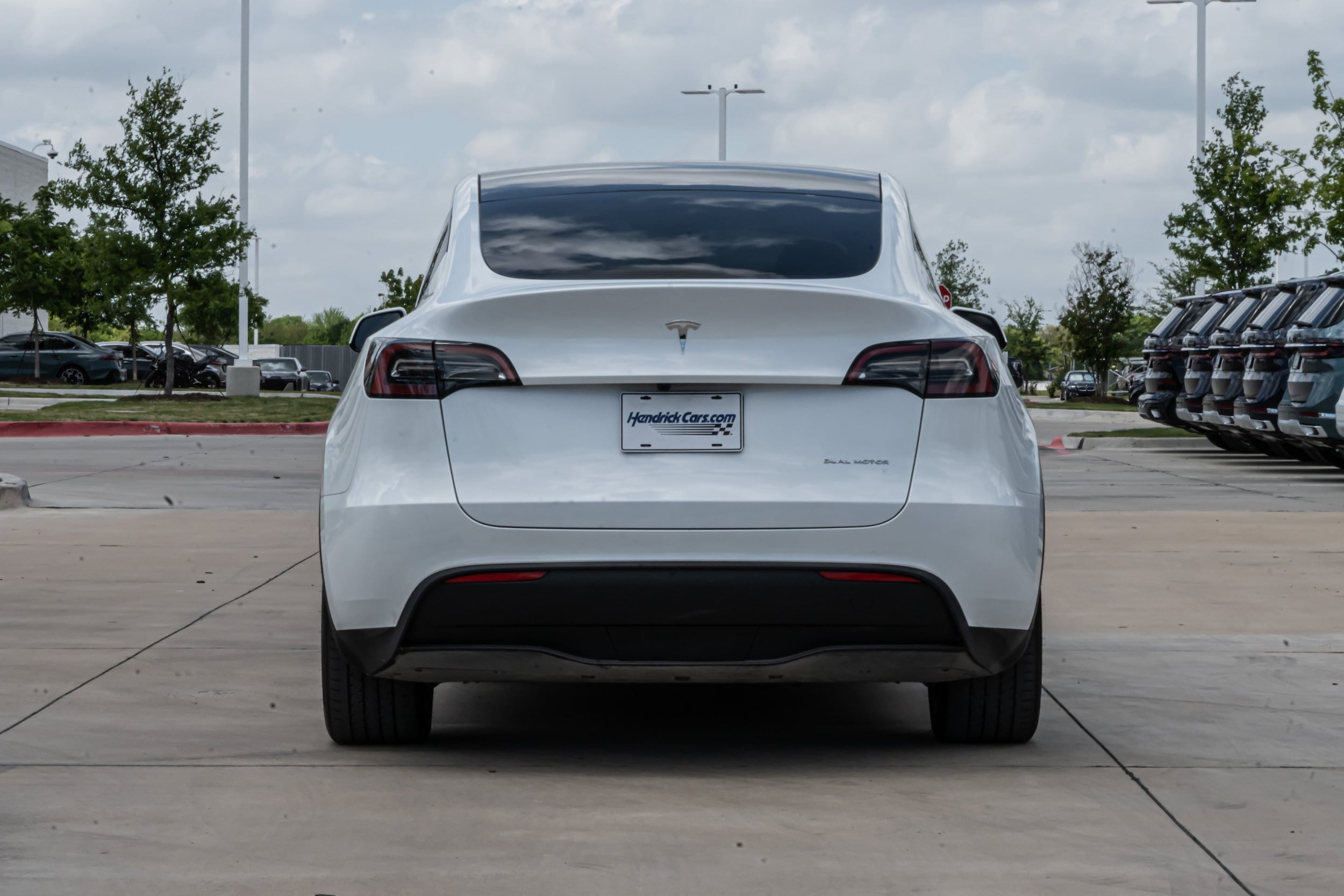 2023 Tesla Model Y Long Range Dual Motor photo 6