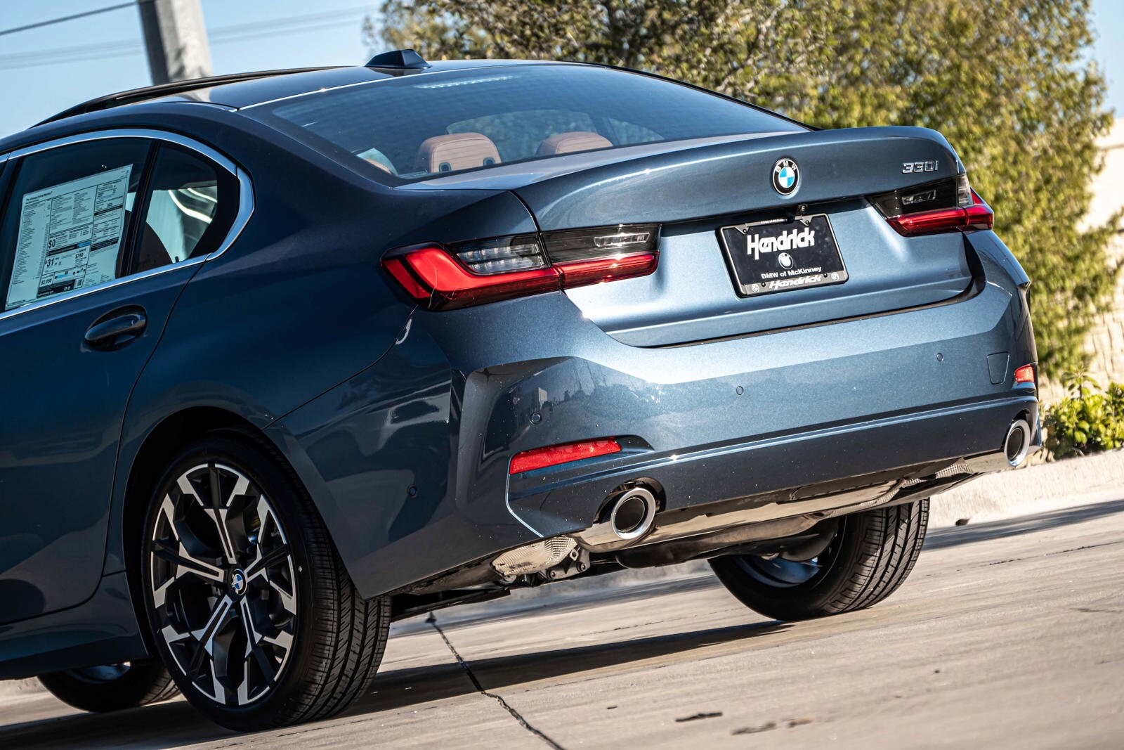 2025 Bmw 330i photo 2
