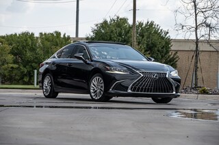 2022 LEXUS ES 350 Ultra Luxury Sedan