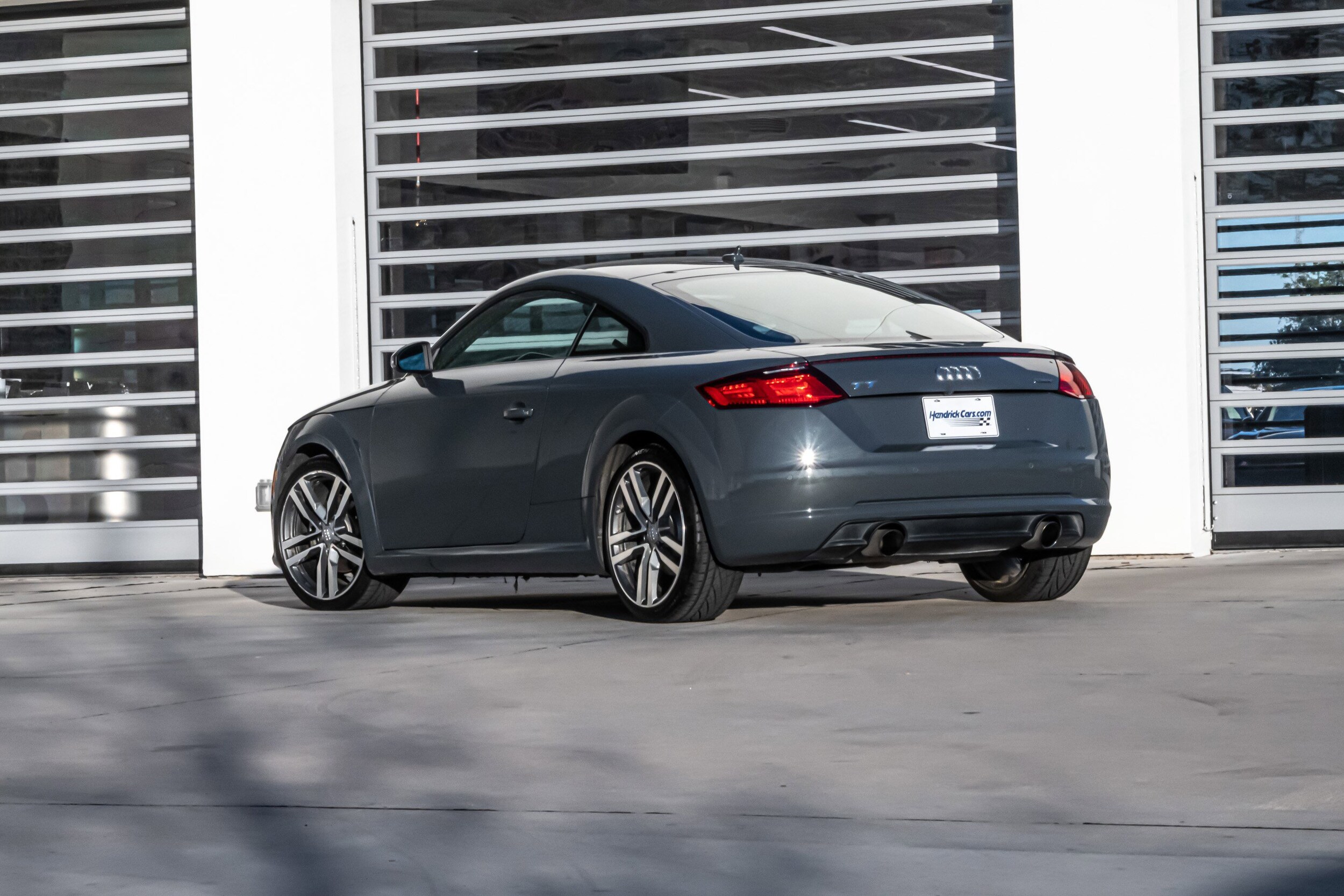 2017 Audi TT Coupe photo 2