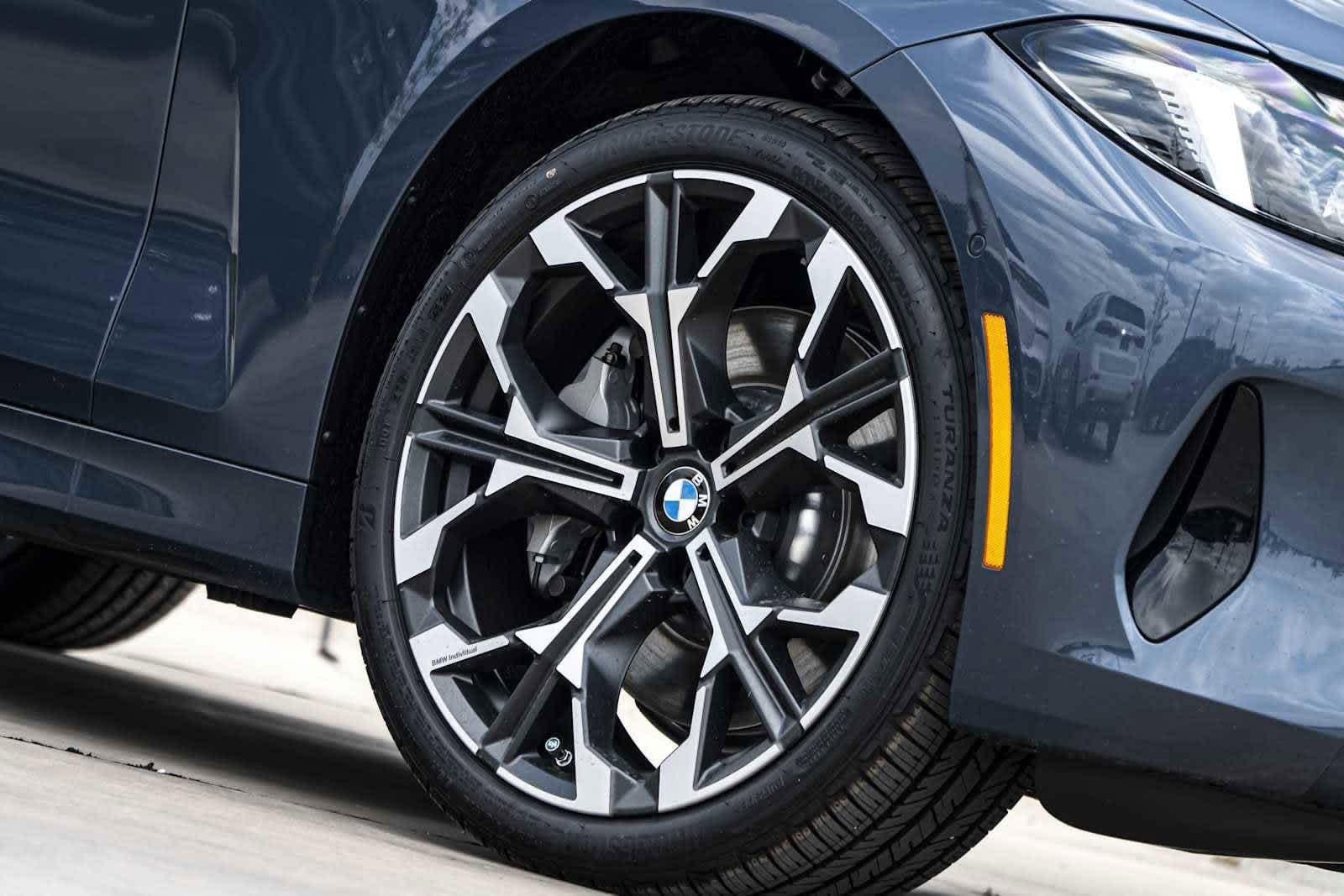 2025 BMW 4 Series 430i xDrive photo 5