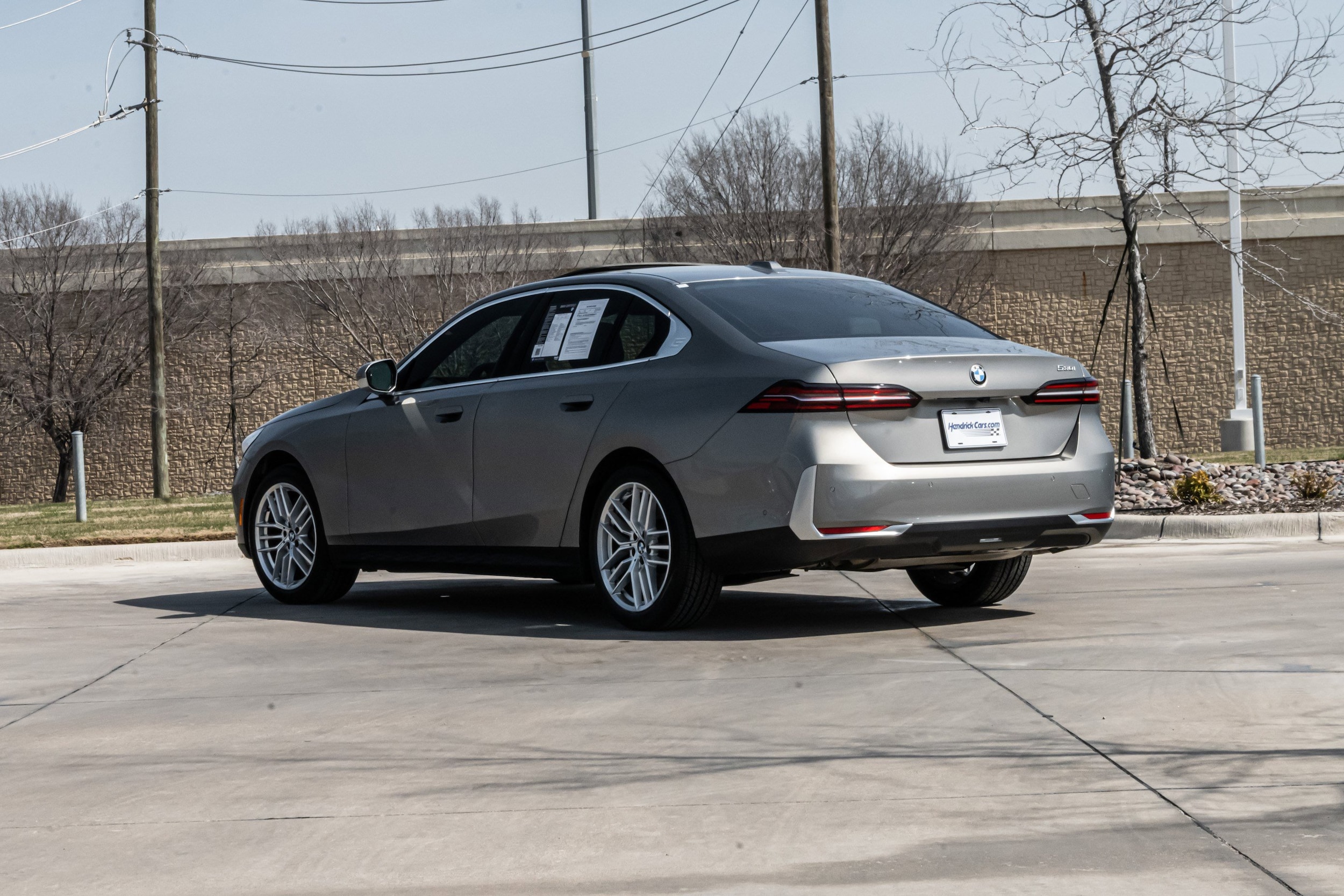 2024 BMW 5 Series 530i photo 2