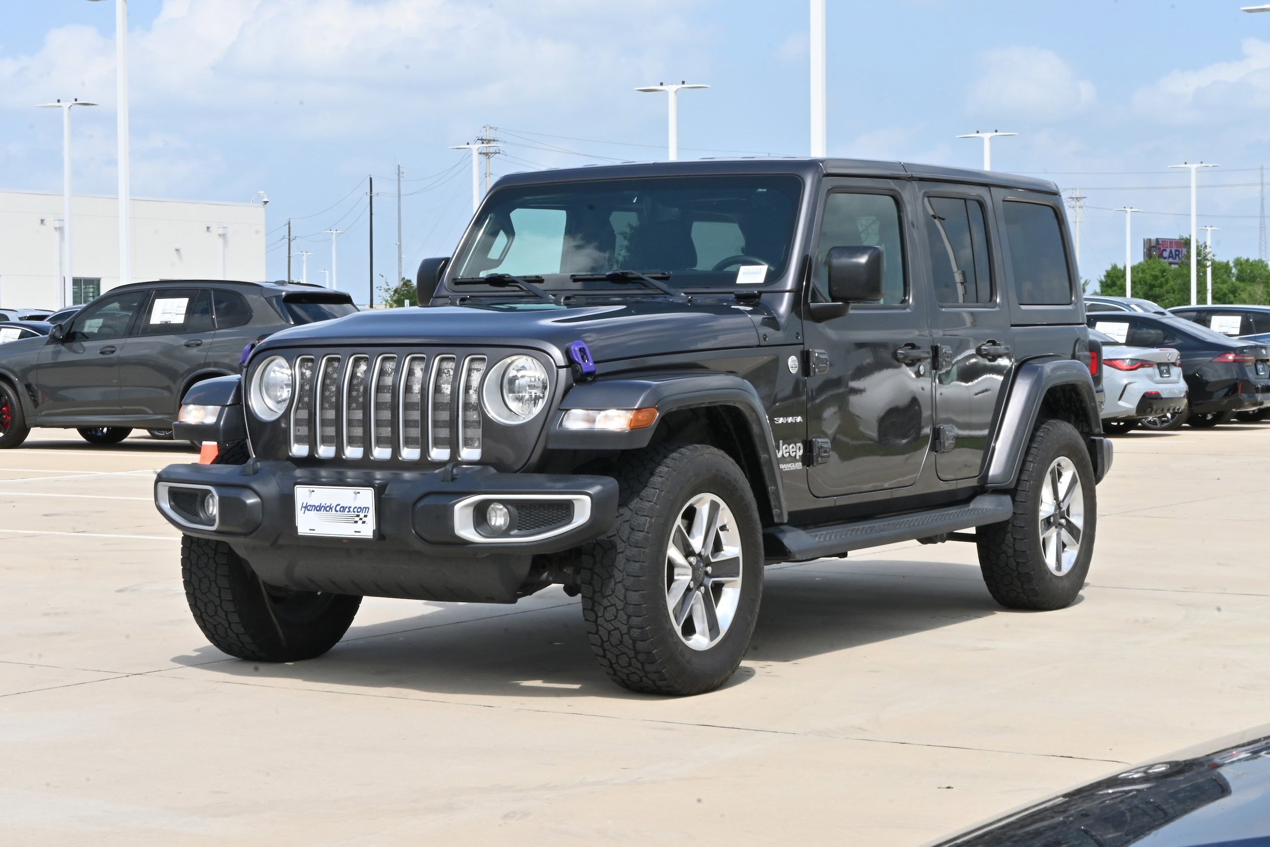 2018 Jeep Wrangler Unlimited Sahara 4x4 photo 4