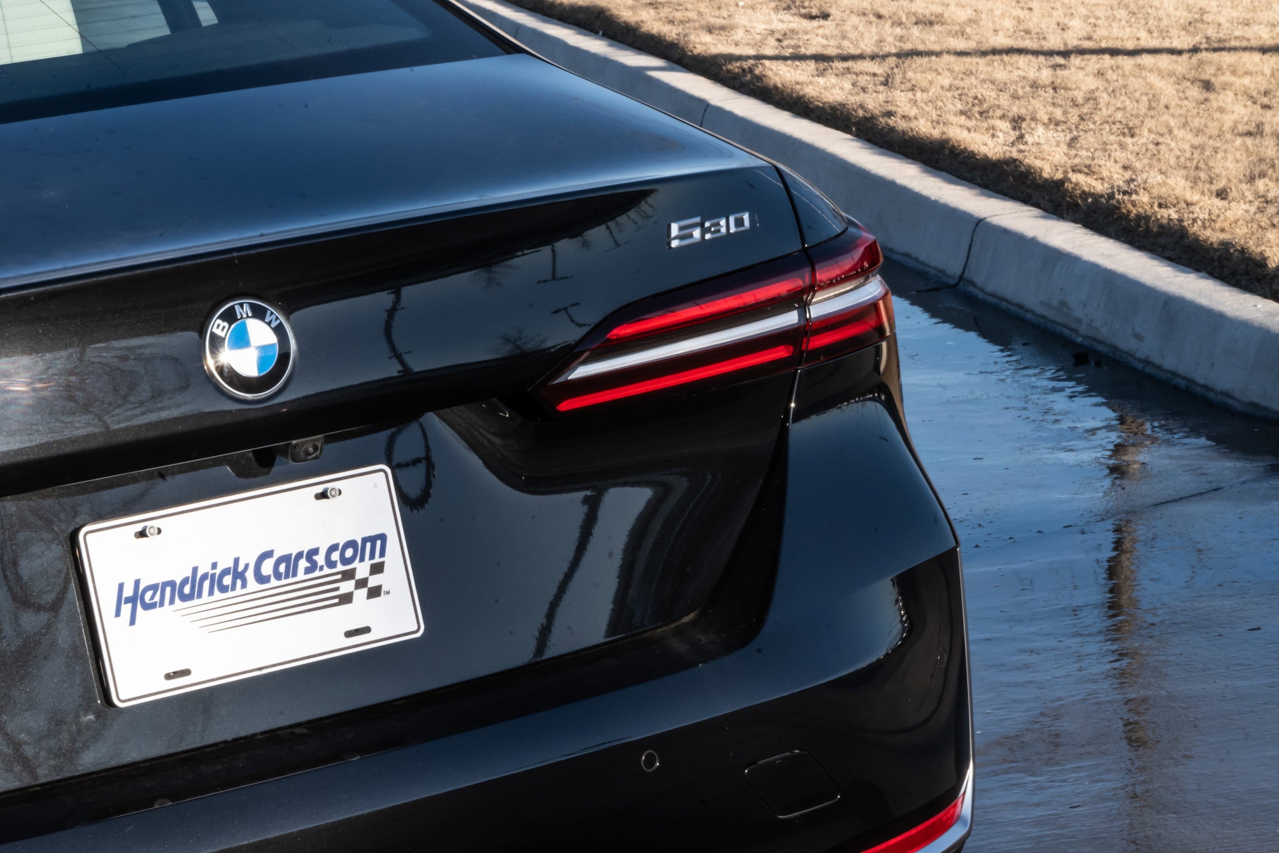 2024 BMW 5 Series 530i photo 5