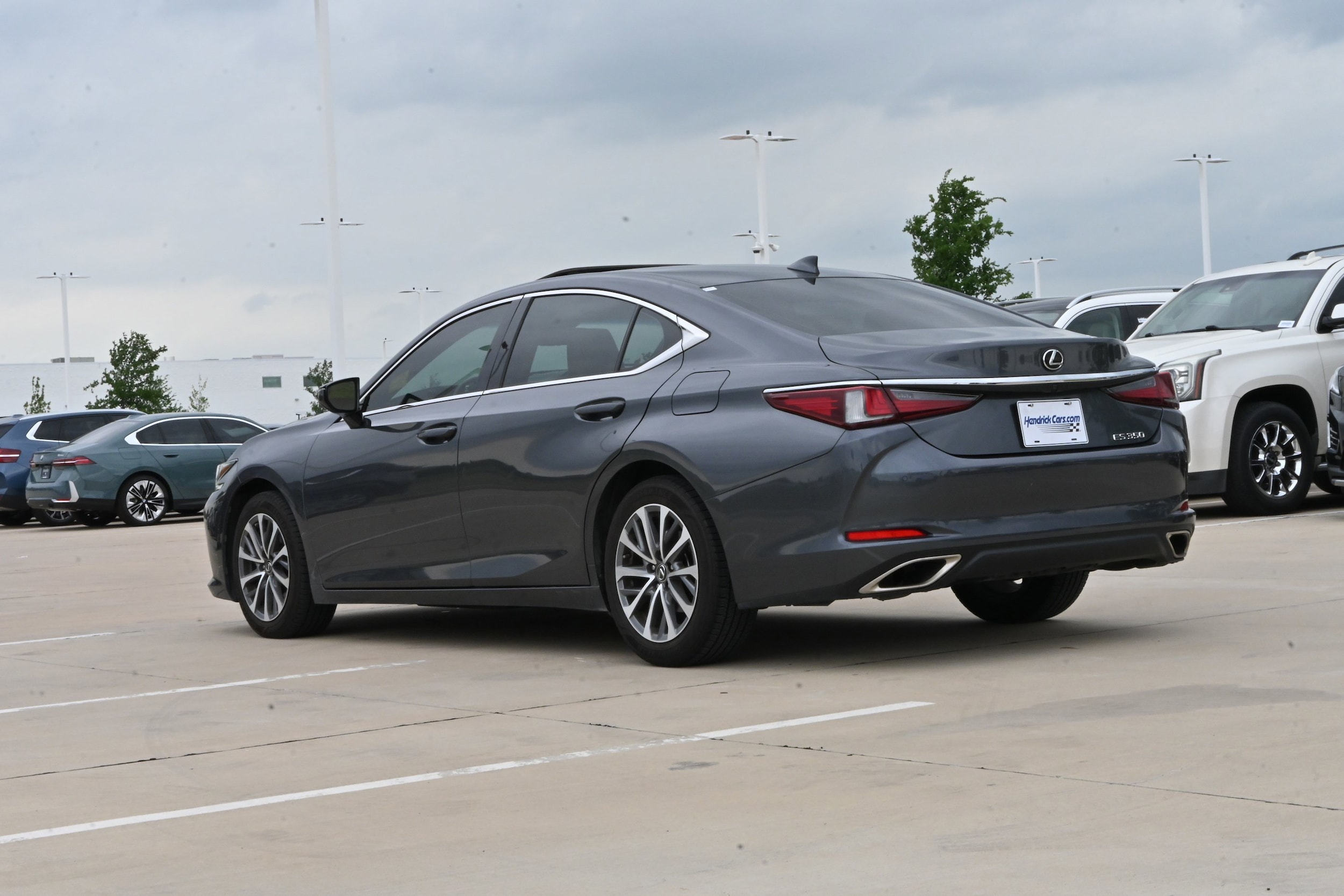 2022 LEXUS ES 350 Premium photo 5