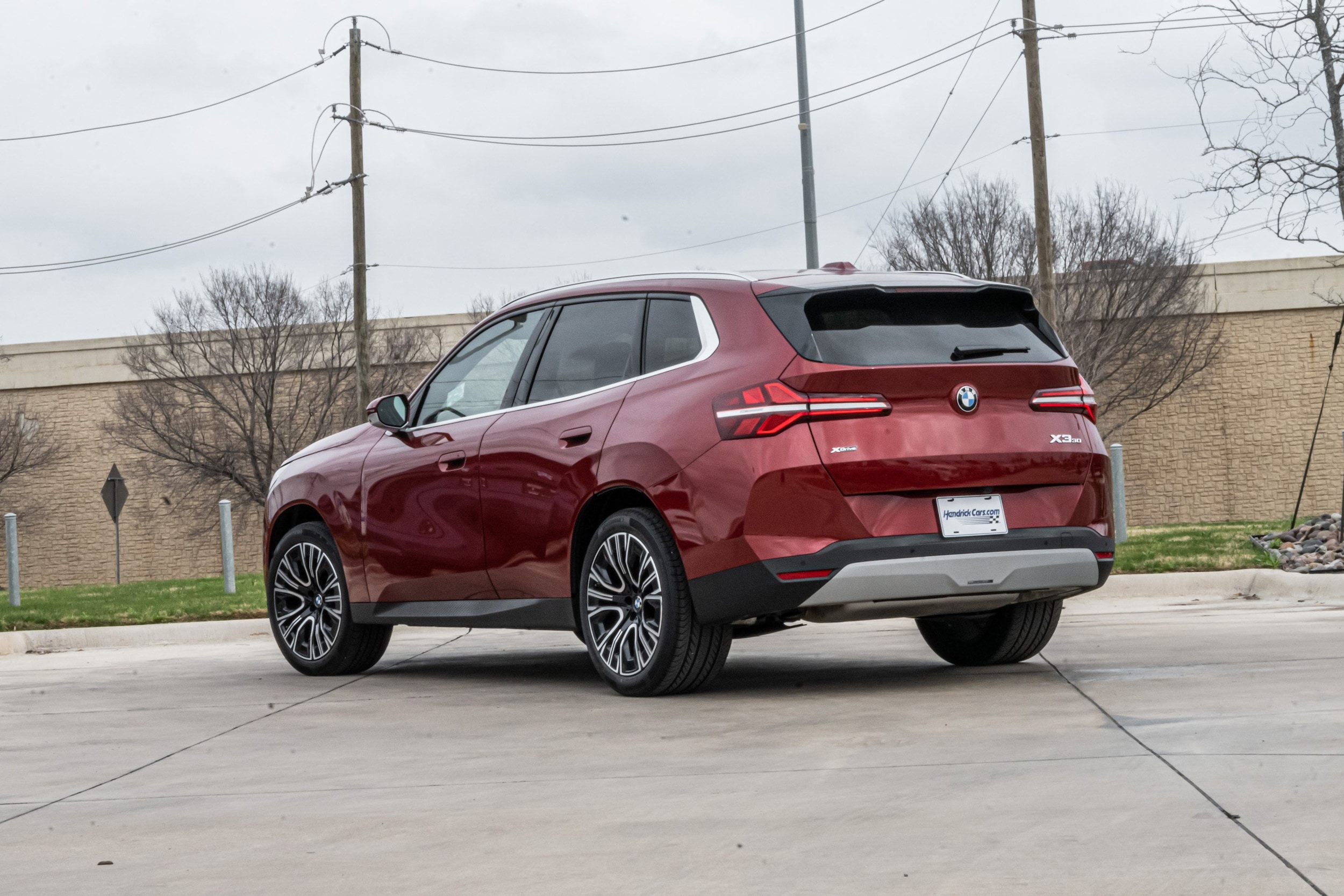 2025 BMW X3 30 xDrive photo 2