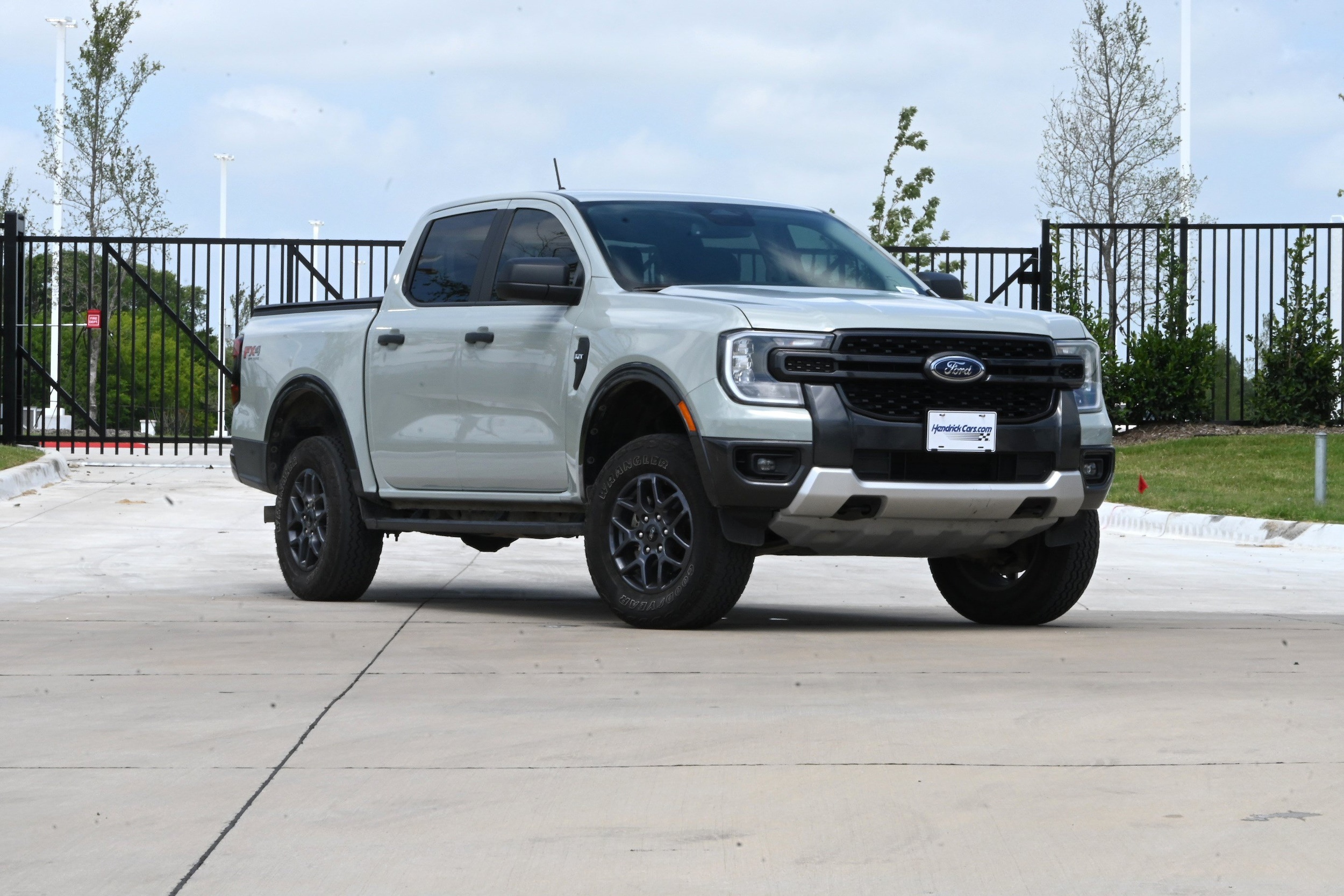 Ford Ranger XLT FX4 4WD SuperCrew