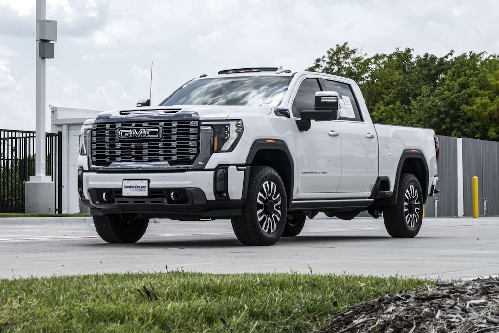 Used 2024 GMC Sierra 2500HD Denali Ultimate 4WD Crew Cab Pickup