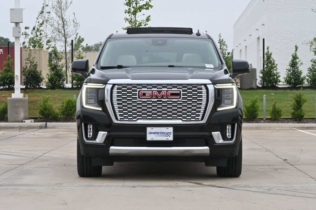 Used 2023 GMC Yukon XL Denali 4WD SUV