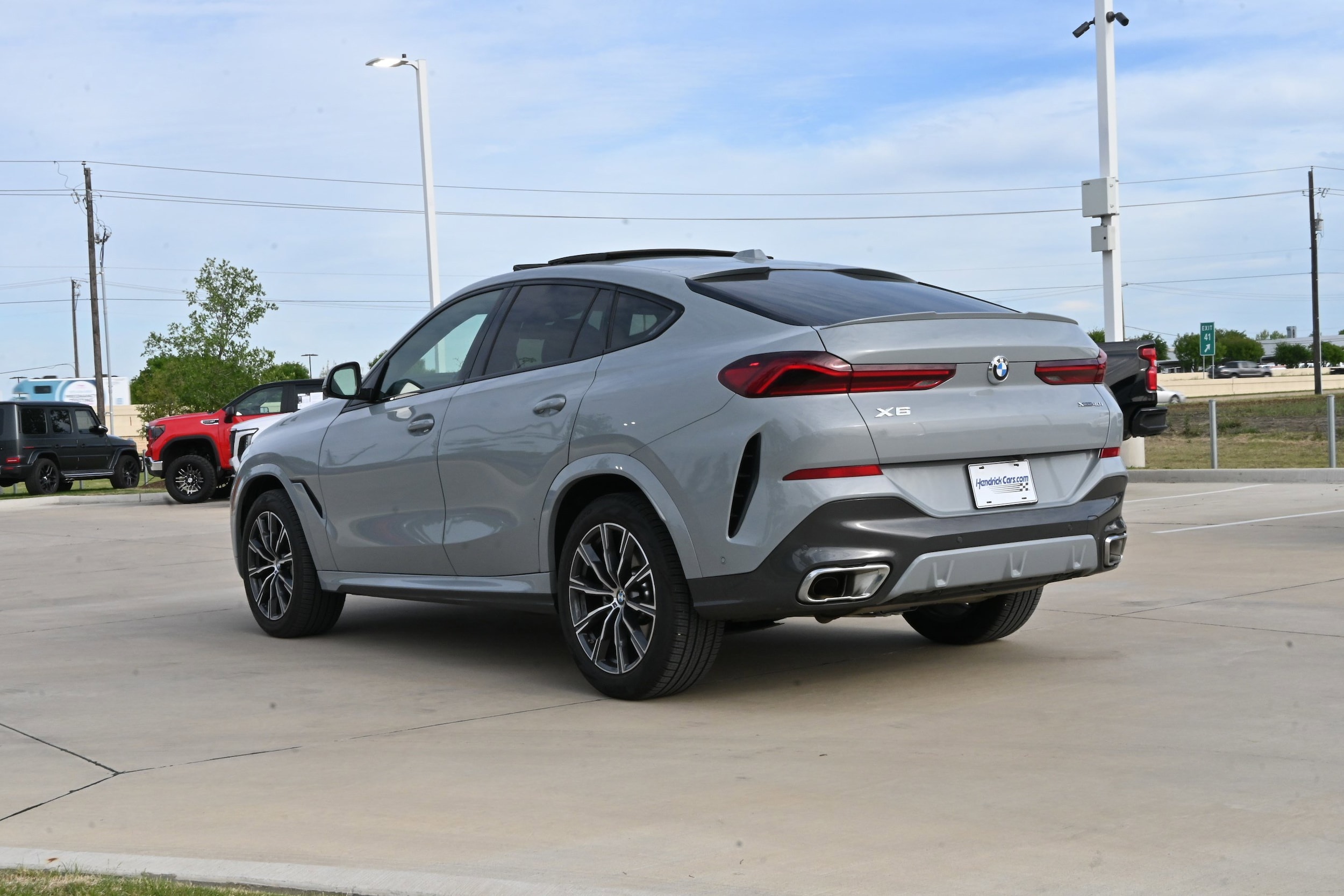 2025 BMW X6 xDrive40i photo 5