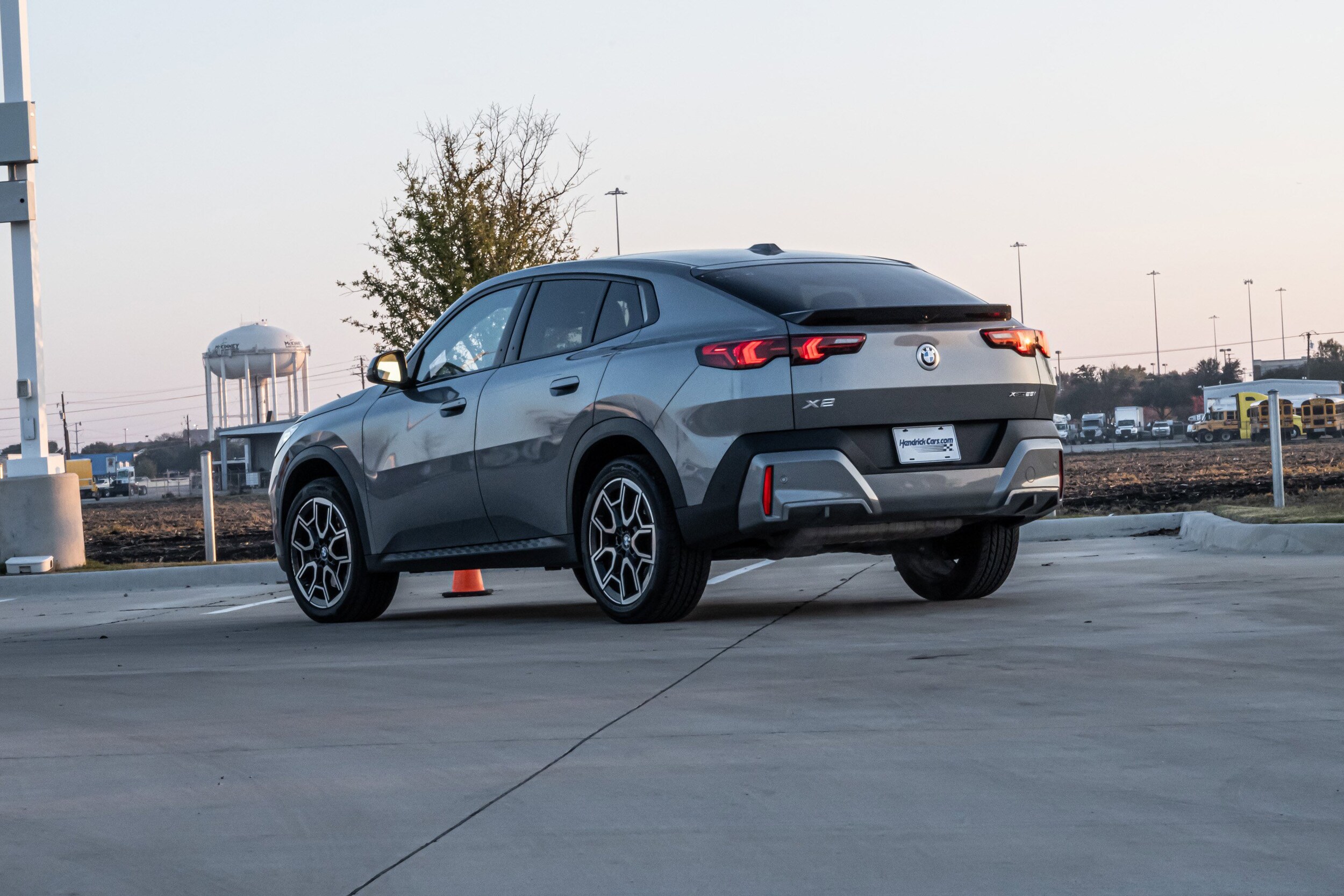 2025 Bmw X2 xDrive28i photo 2