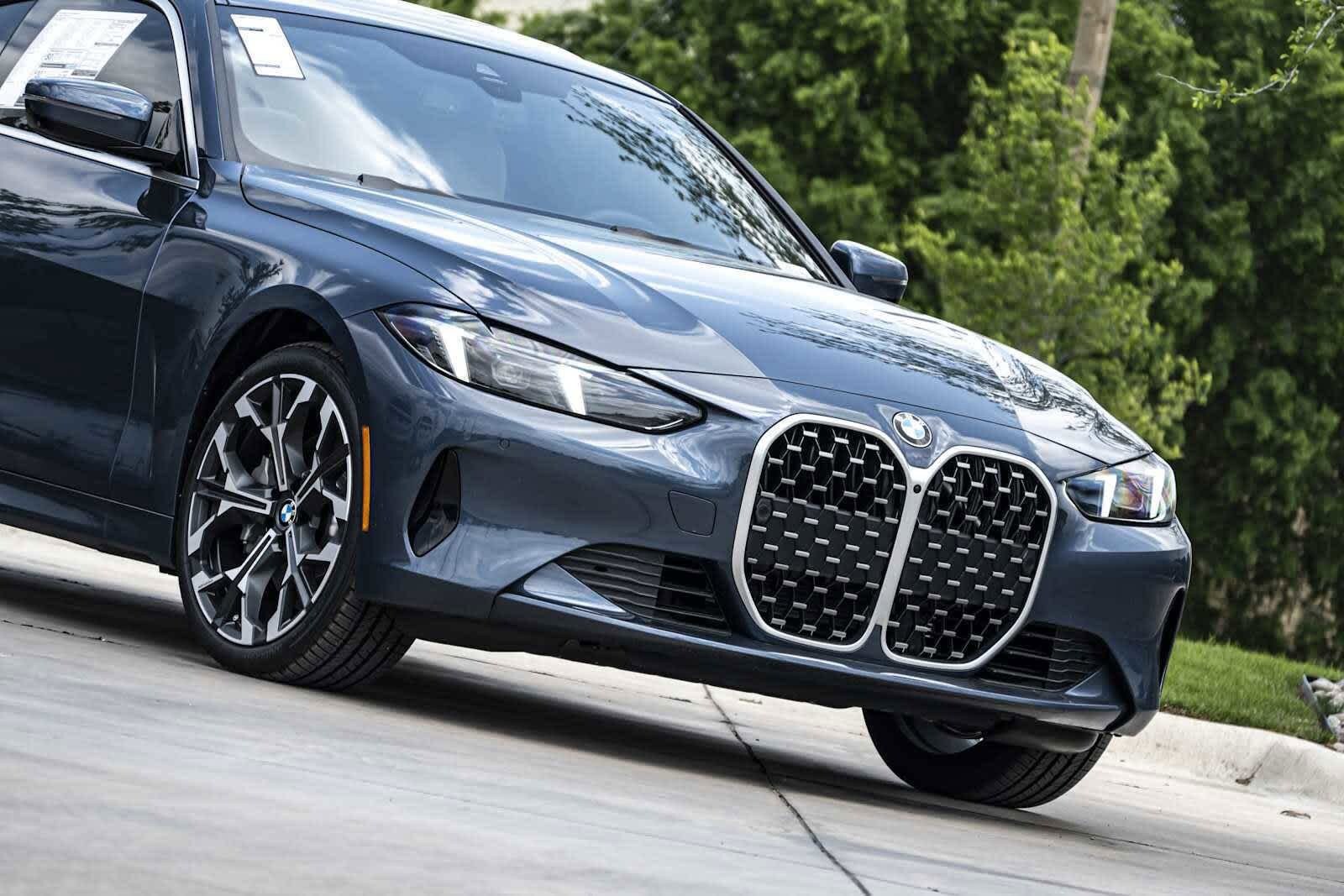 2025 BMW 4 Series 430i xDrive photo 2