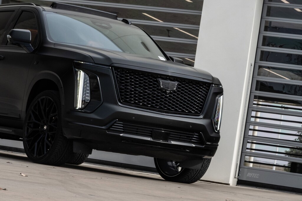 Used 2025 CADILLAC Escalade 4WD Sport SUV