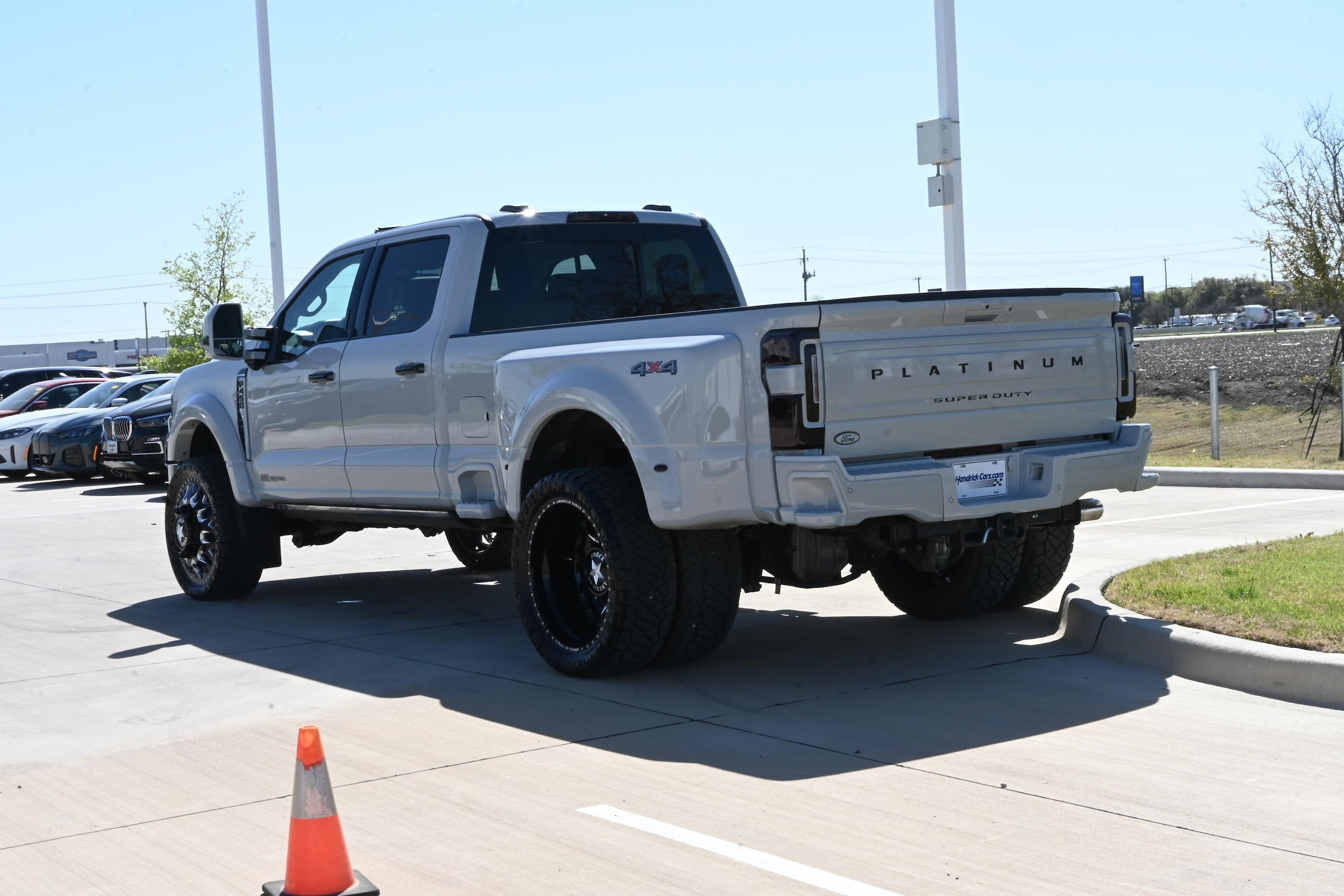 2026 Ford Super Duty F-450 DRW Platinum 4WD Crew Cab photo 5