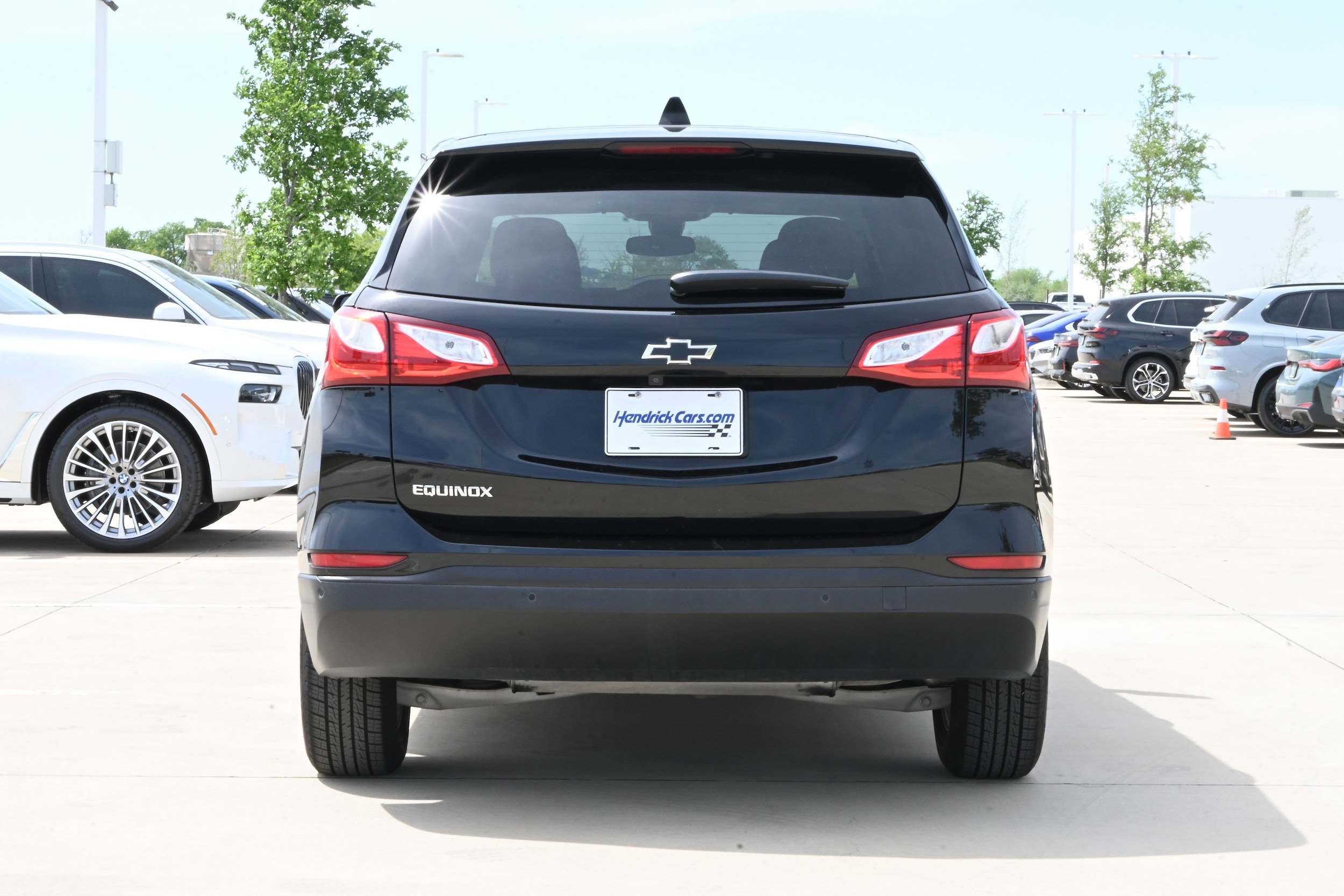 2020 Chevrolet Equinox LS photo 3