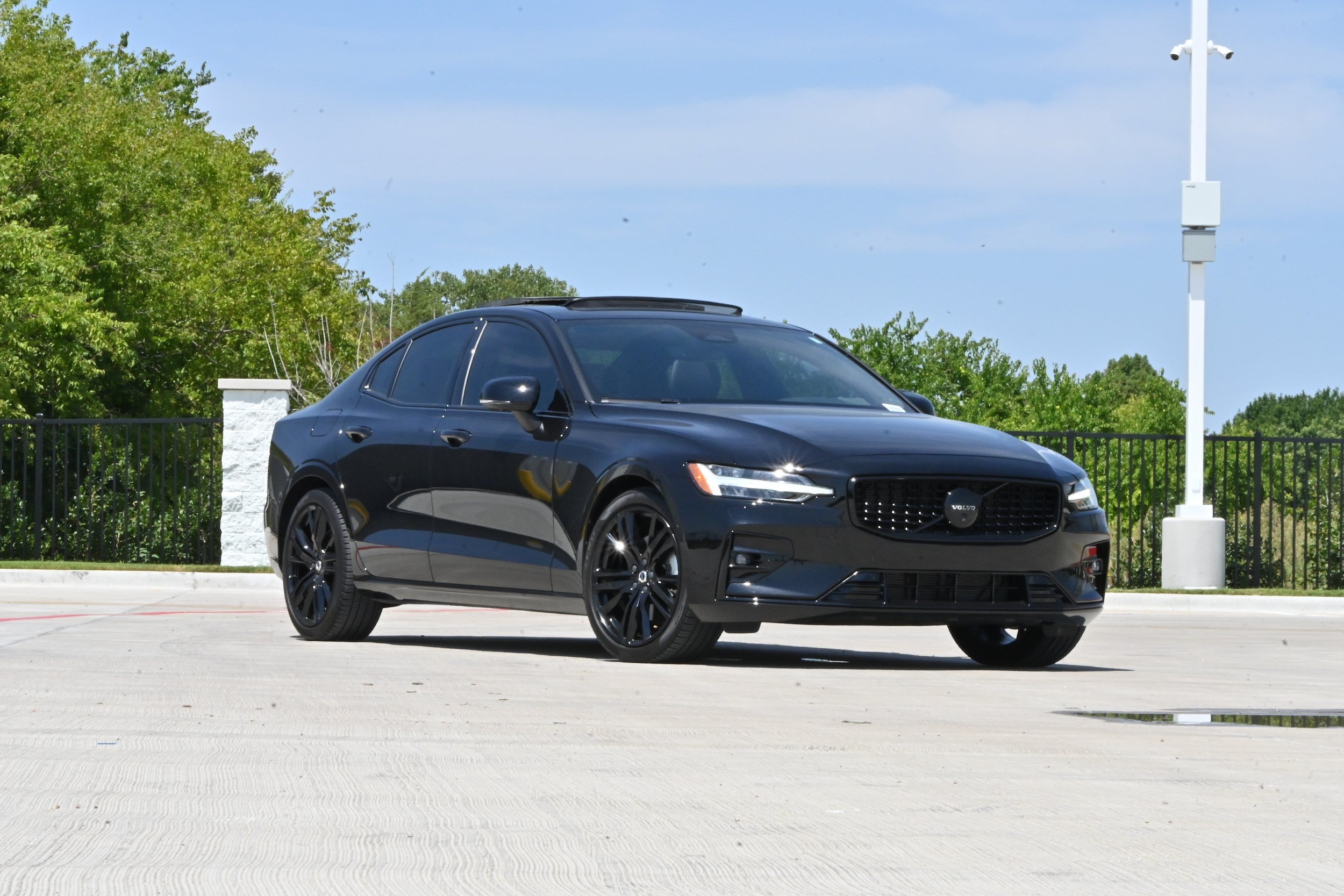 Volvo S60 B5 AWD Plus Black Edition