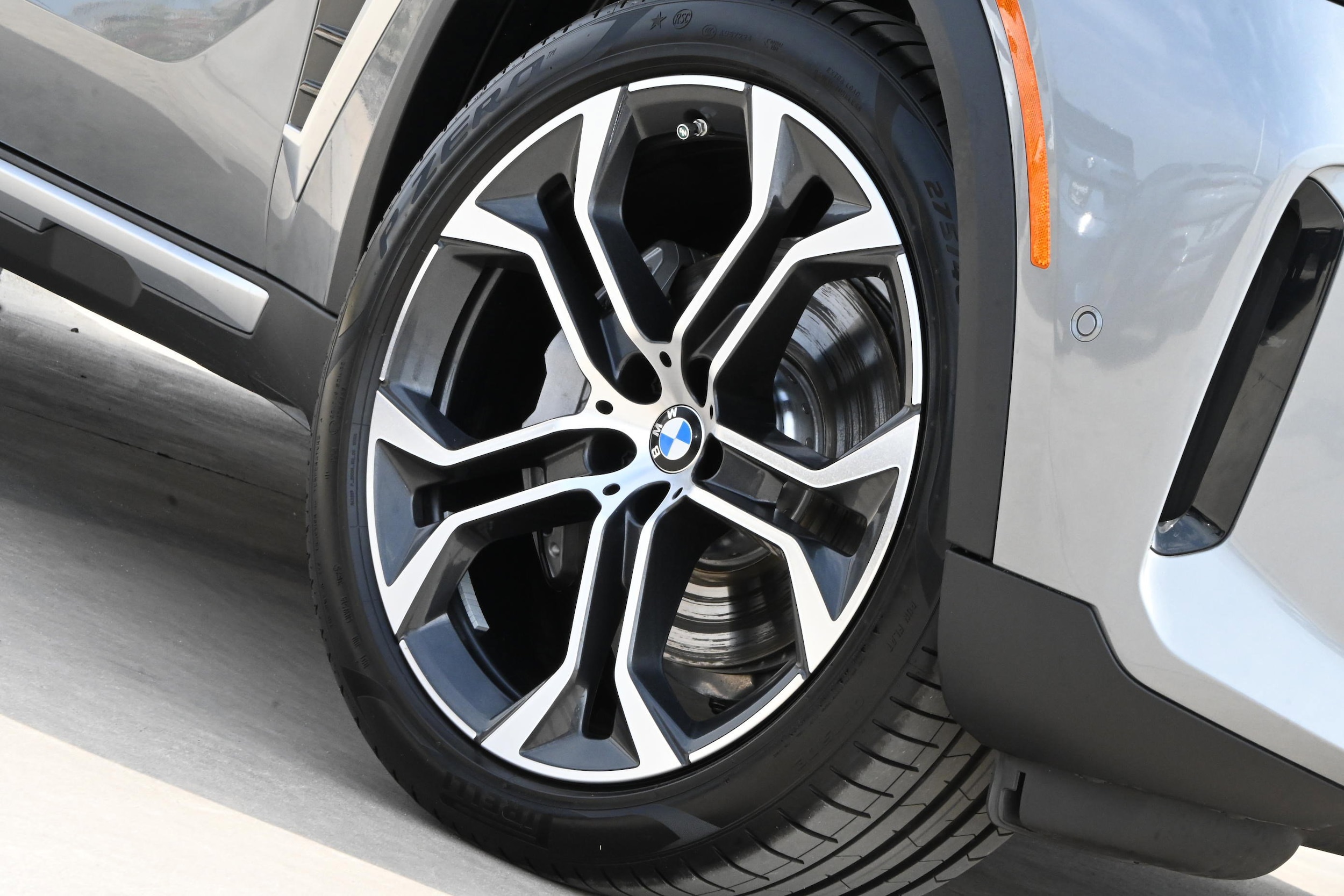 2026 BMW X5 xDrive40i photo 3