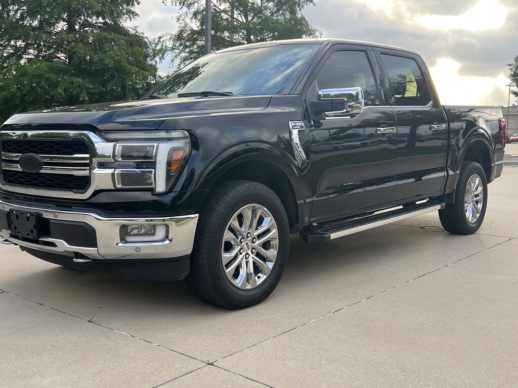 Used 2024 Ford F-150 LARIAT Pickup