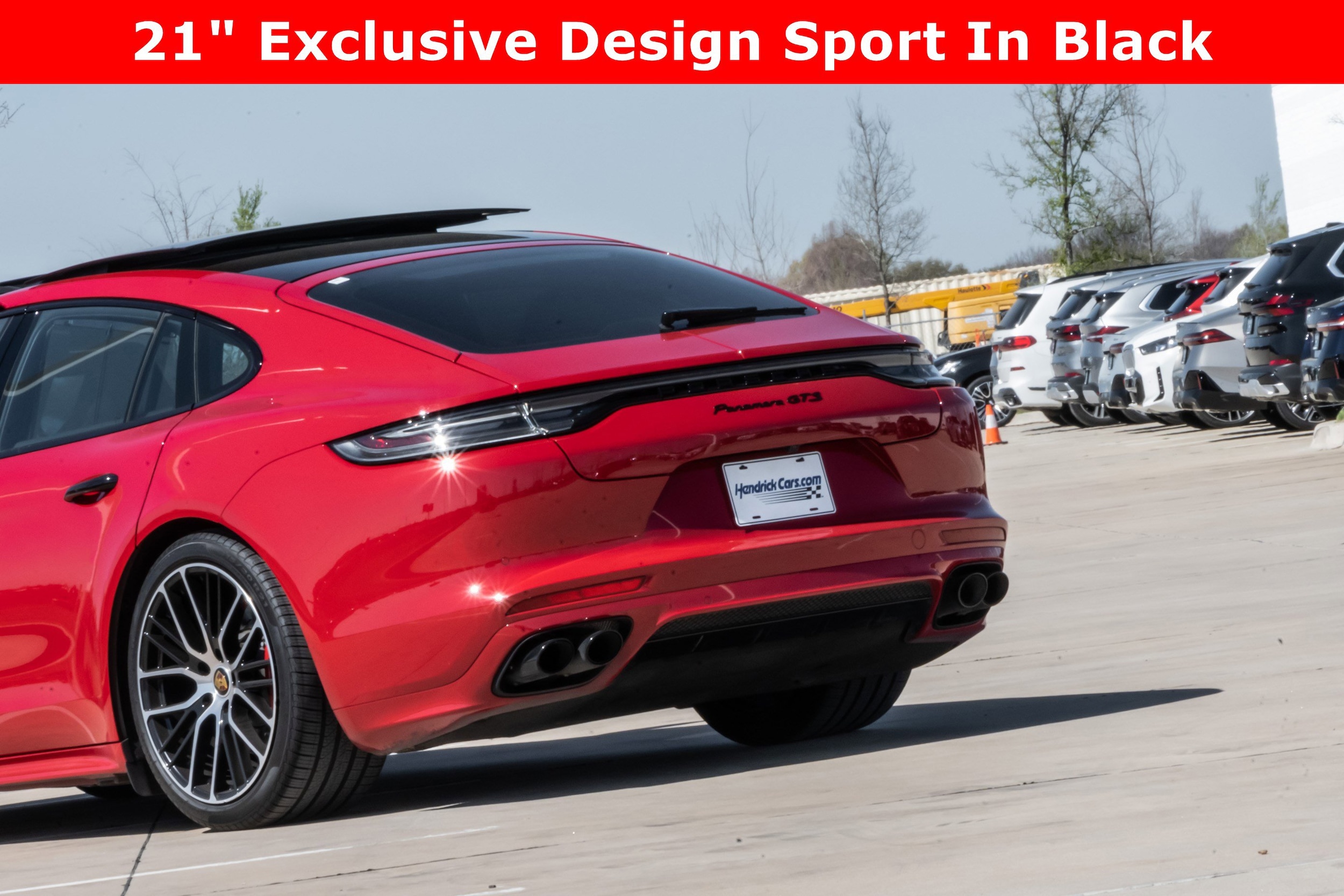 2023 Porsche Panamera GTS photo 4