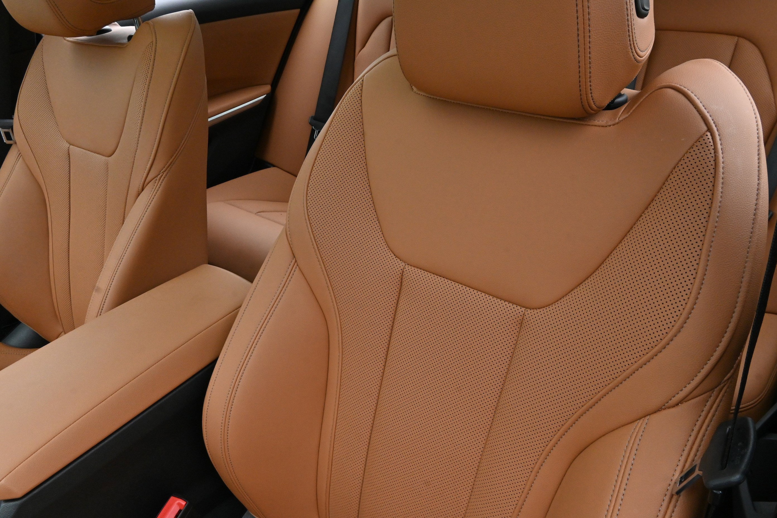2025 BMW 3 Series M340i photo 3