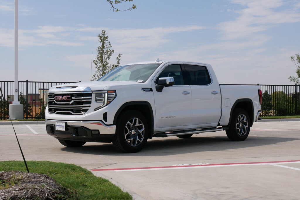Used 2023 GMC Sierra 1500 SLT Pickup