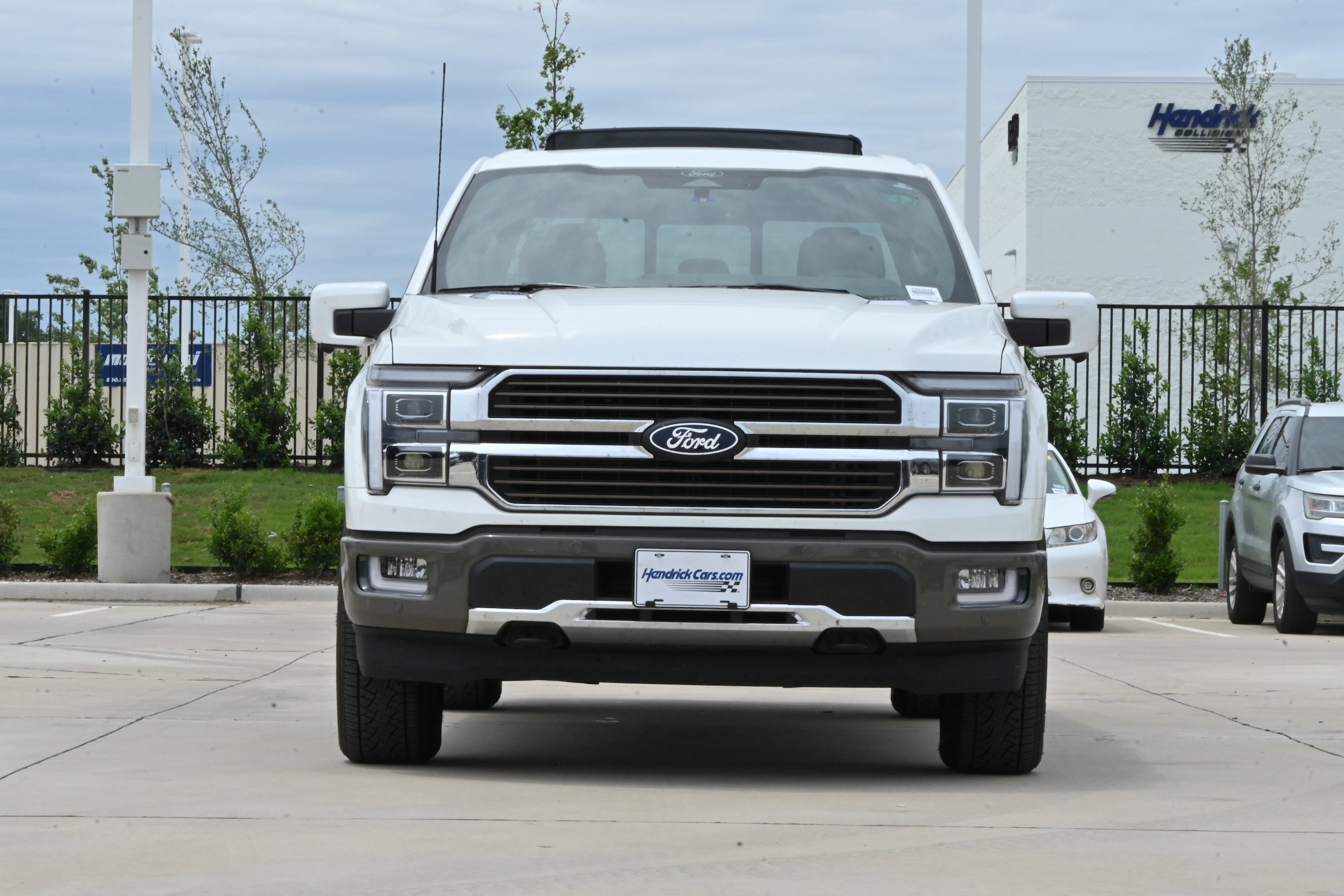 2025 Ford F-150 King Ranch 4WD SuperCrew photo 2