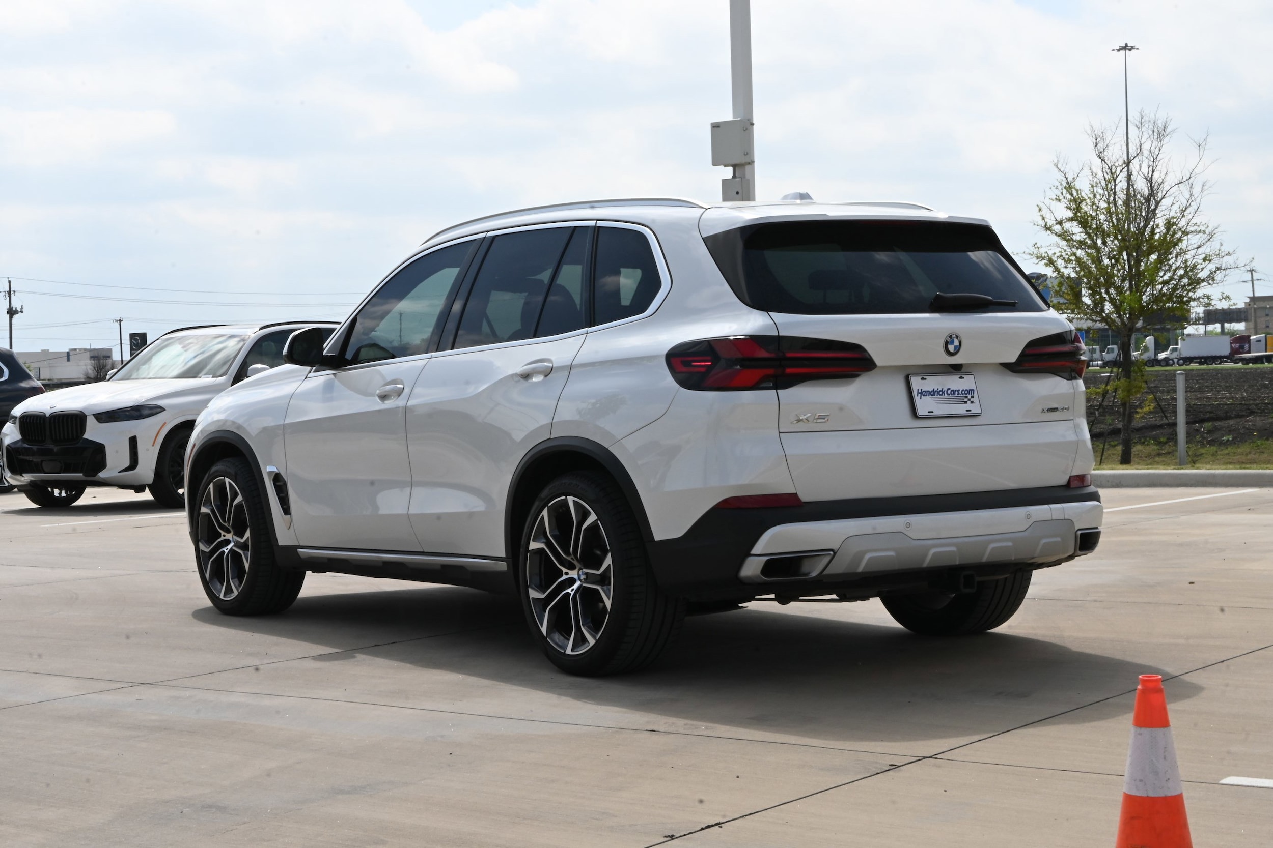 2025 BMW X5 xDrive40i photo 6
