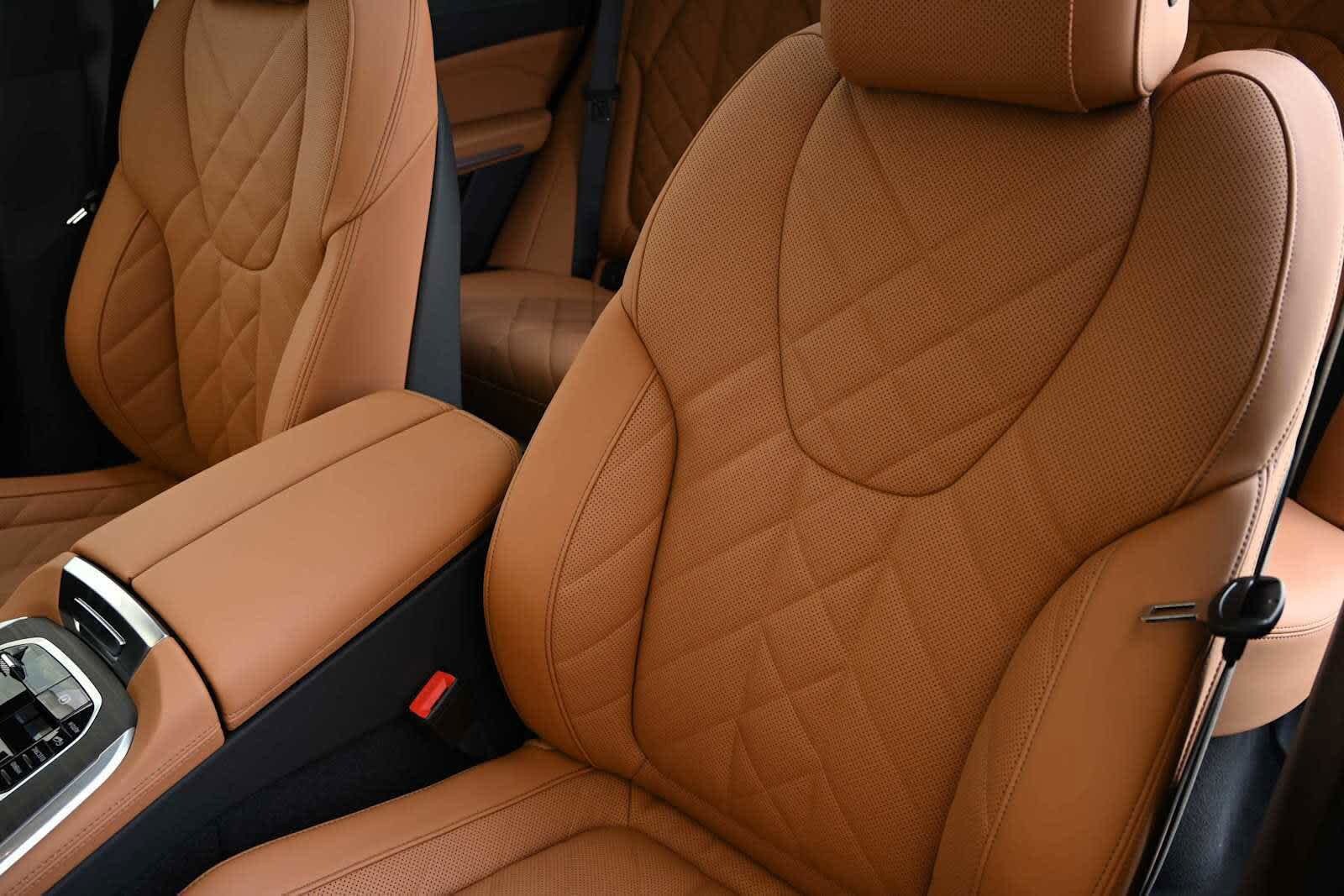 2026 BMW X5 xDrive50e photo 6