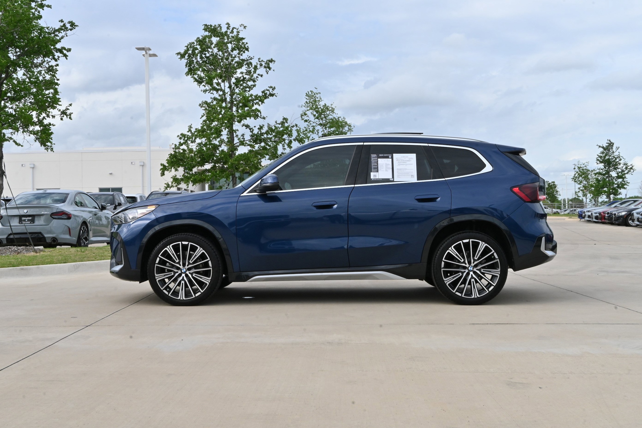 2025 BMW X1 xDrive28i photo 5