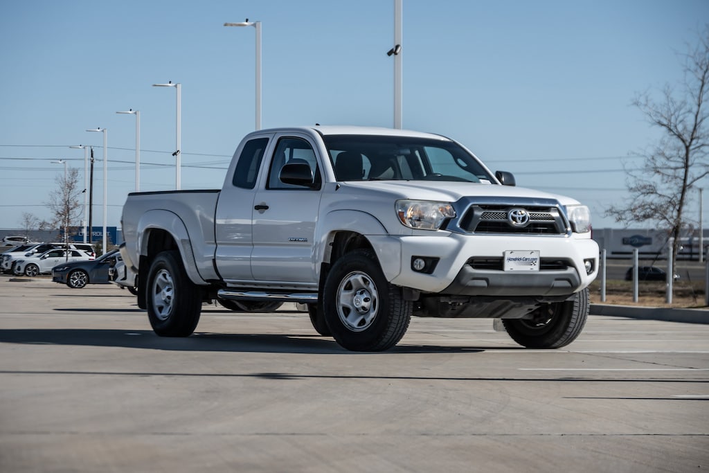 Used 2014 Toyota Tacoma PreRunner SR5 Access Cab V6 Pickup