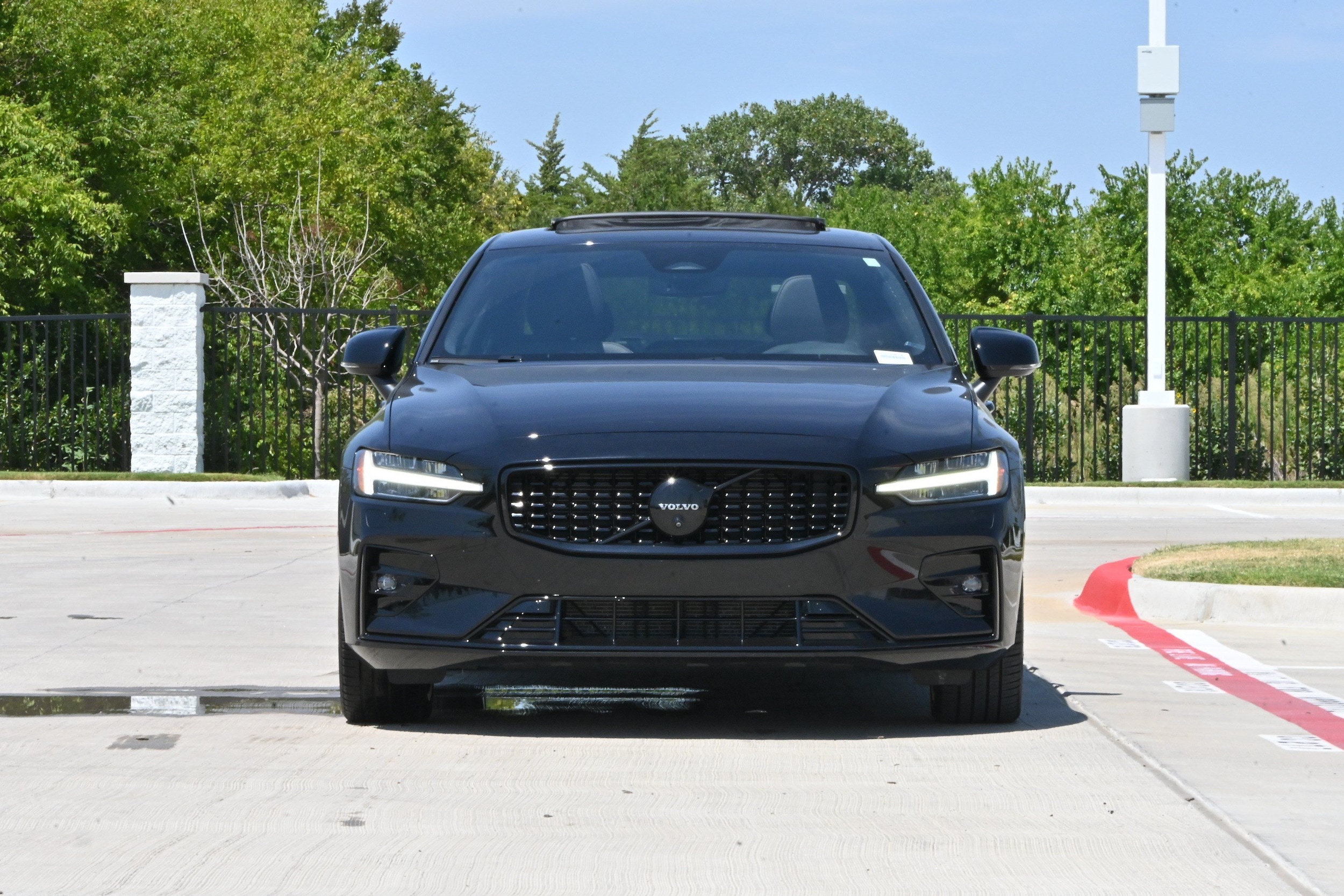 Volvo S60 B5 AWD Plus Black Edition