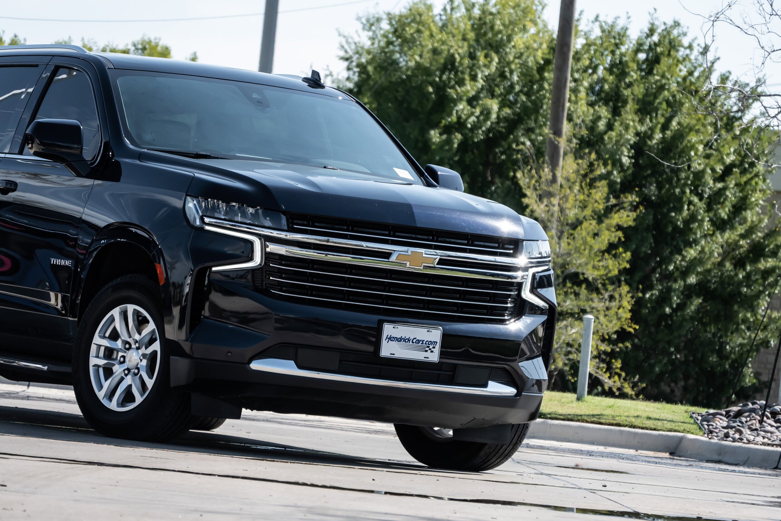 2022 Chevrolet Tahoe LT photo 3