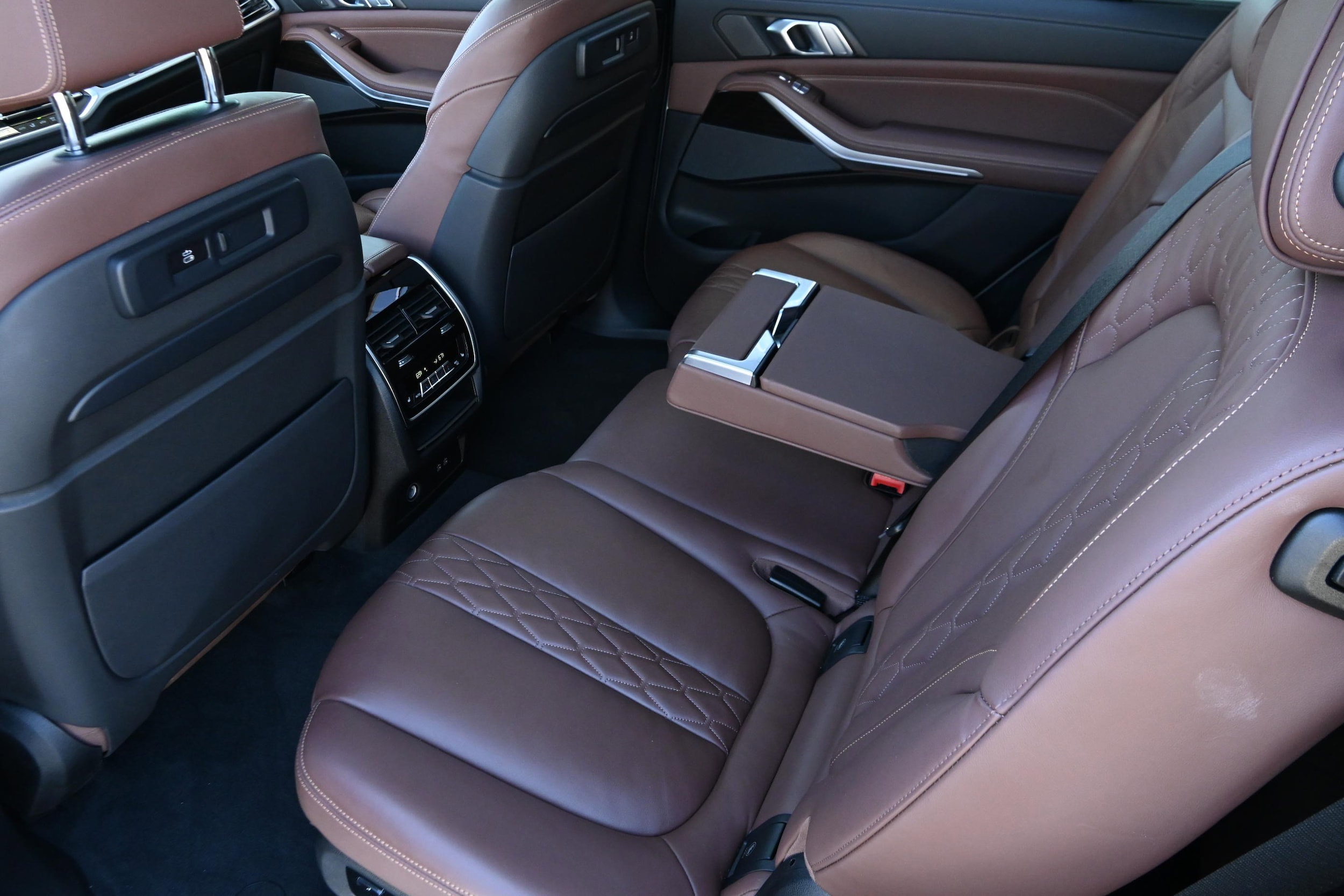 2021 BMW X7 xDrive40i photo 3